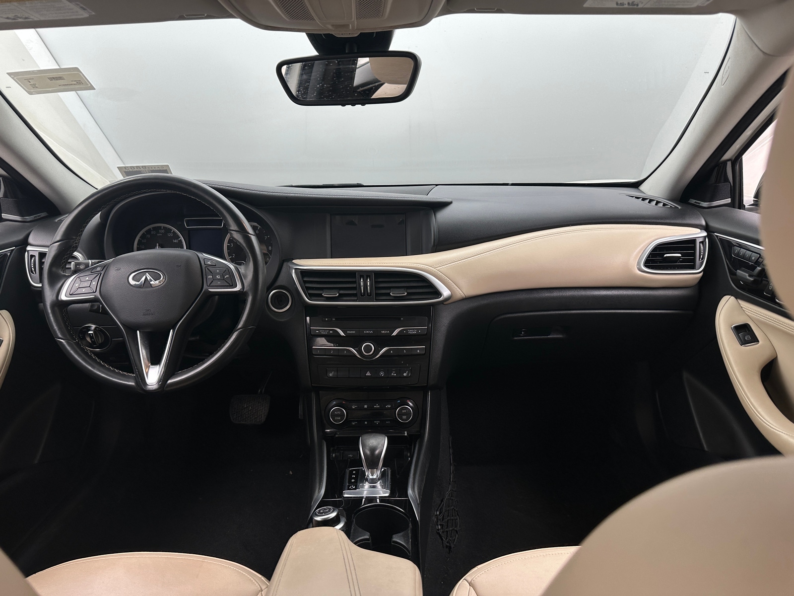 Thumbnail: 2018 INFINITI QX30 - 2