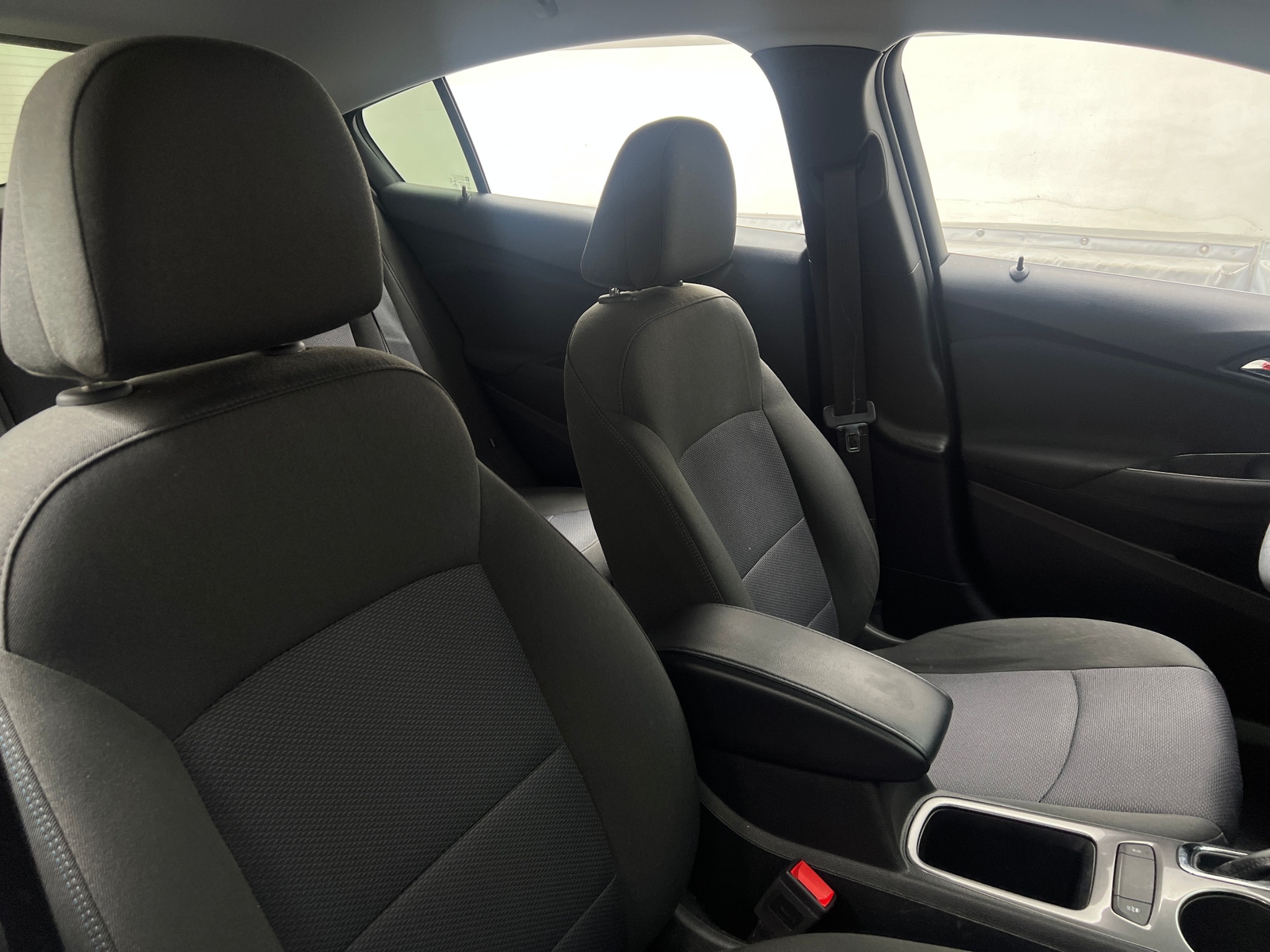 Thumbnail: 2019 Chevrolet Cruze - 2