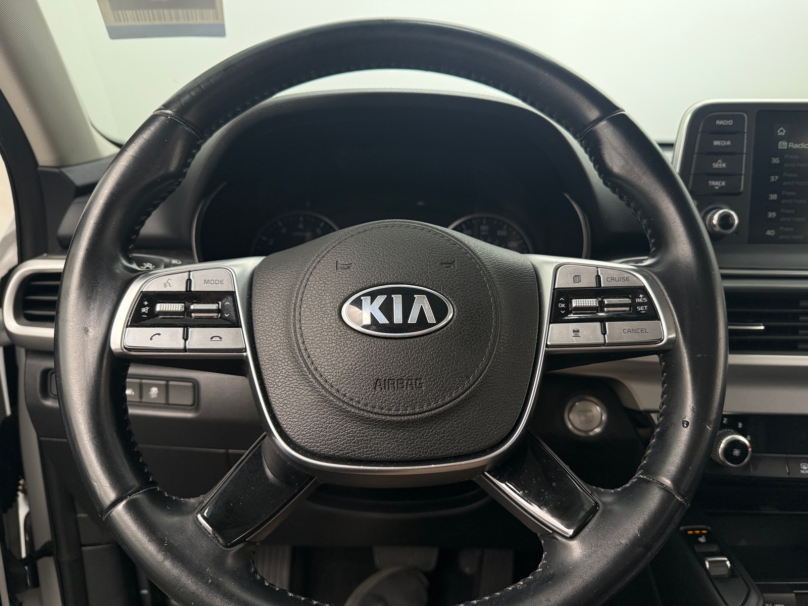 Thumbnail: 2021 Kia Telluride - 4