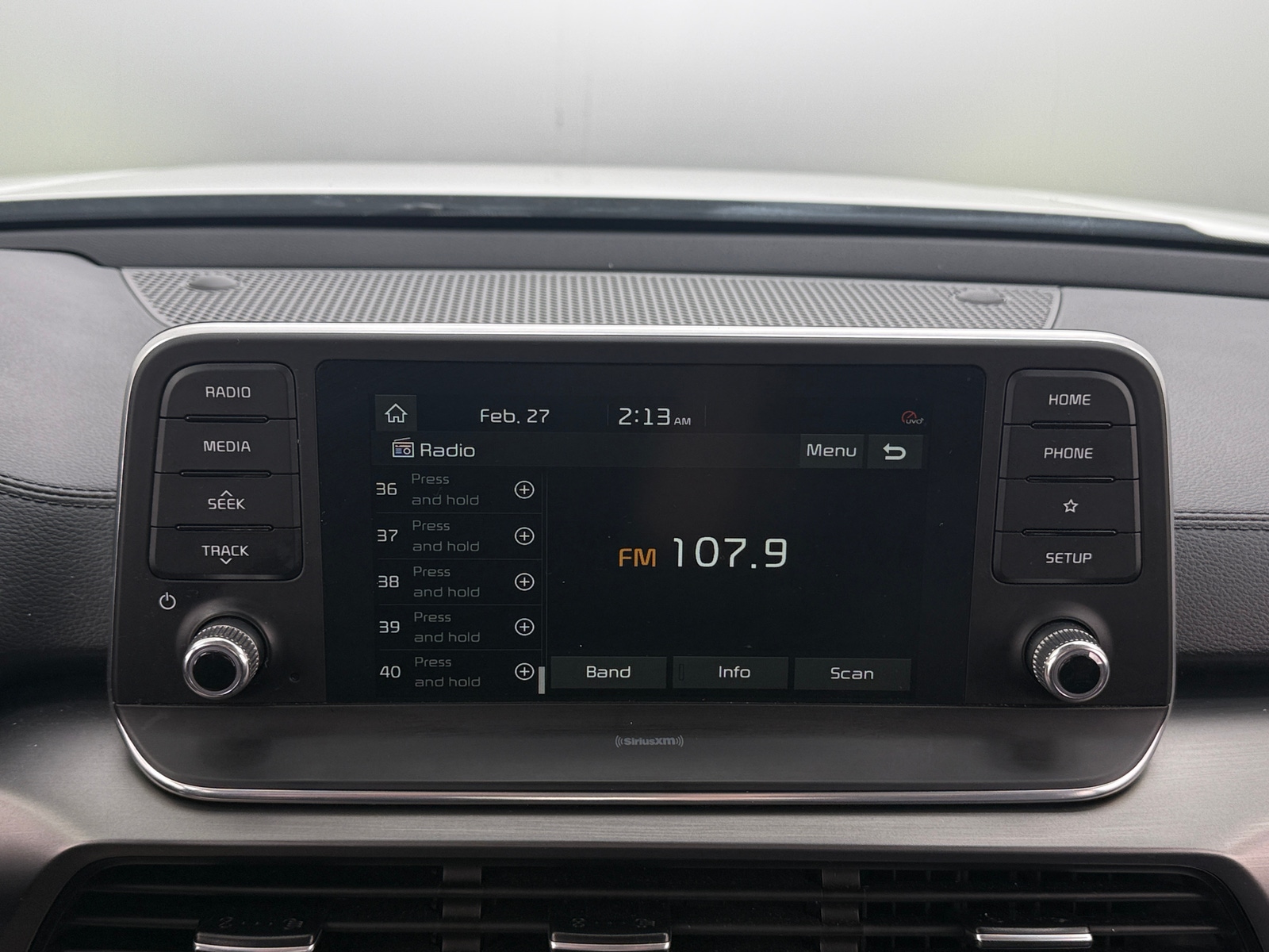 Thumbnail: 2021 Kia Telluride - 3