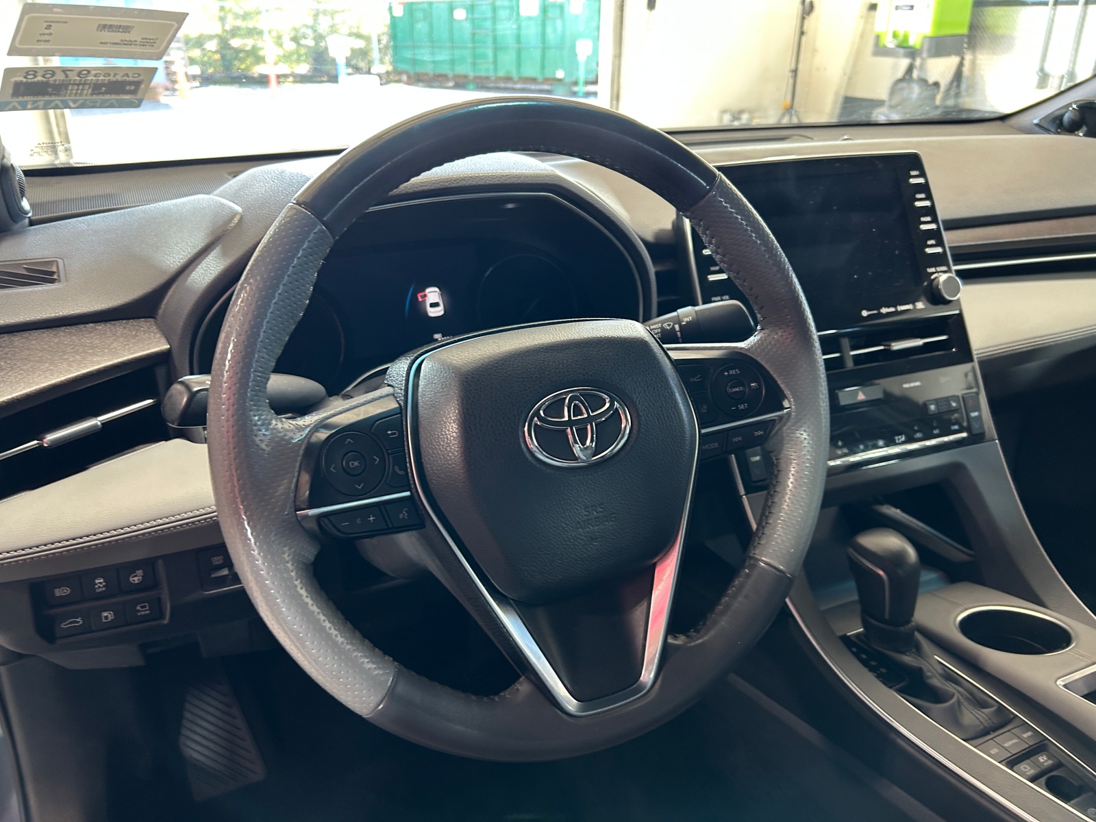 Thumbnail: 2019 Toyota Avalon - 4