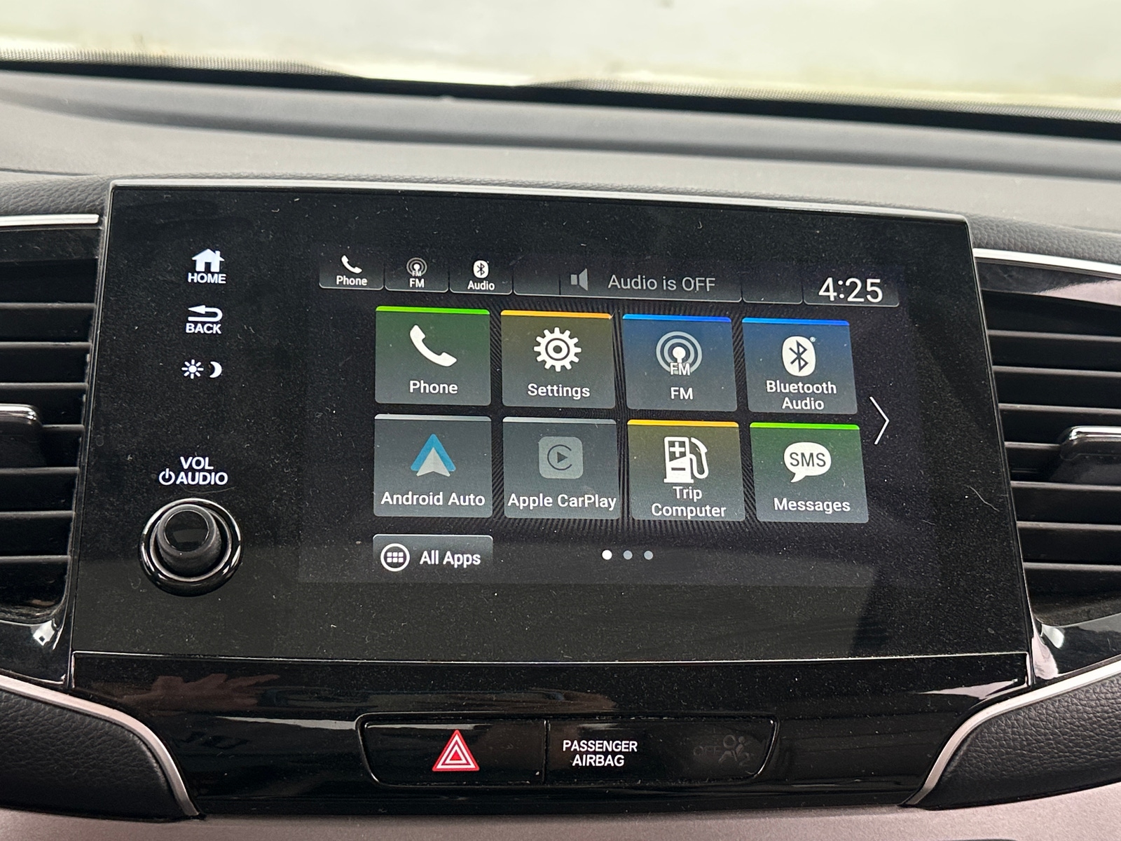 Thumbnail: 2019 Honda Pilot - 3