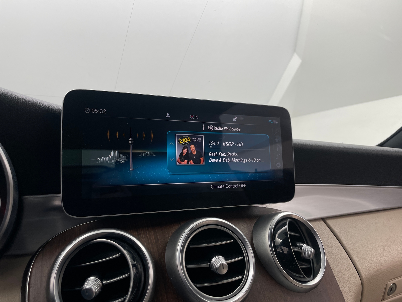 Thumbnail: 2019 Mercedes-Benz C-Class - 3