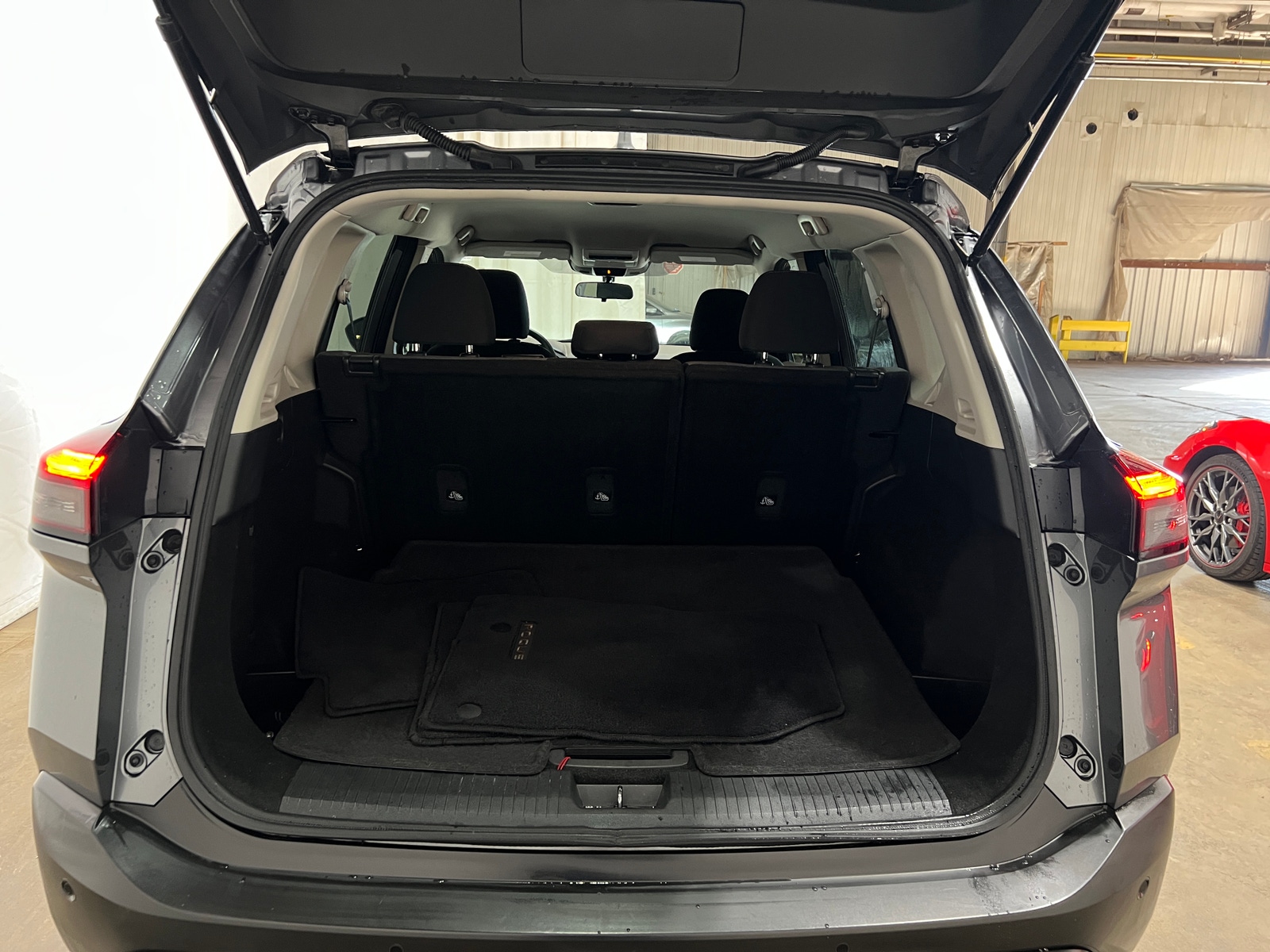 Thumbnail: 2021 Nissan Rogue - 7