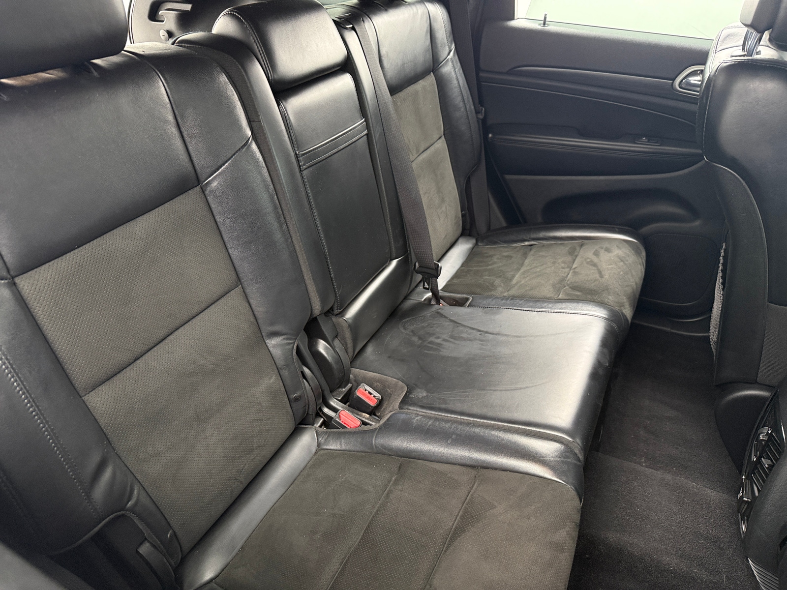 Thumbnail: 2020 Jeep Grand Cherokee - 6