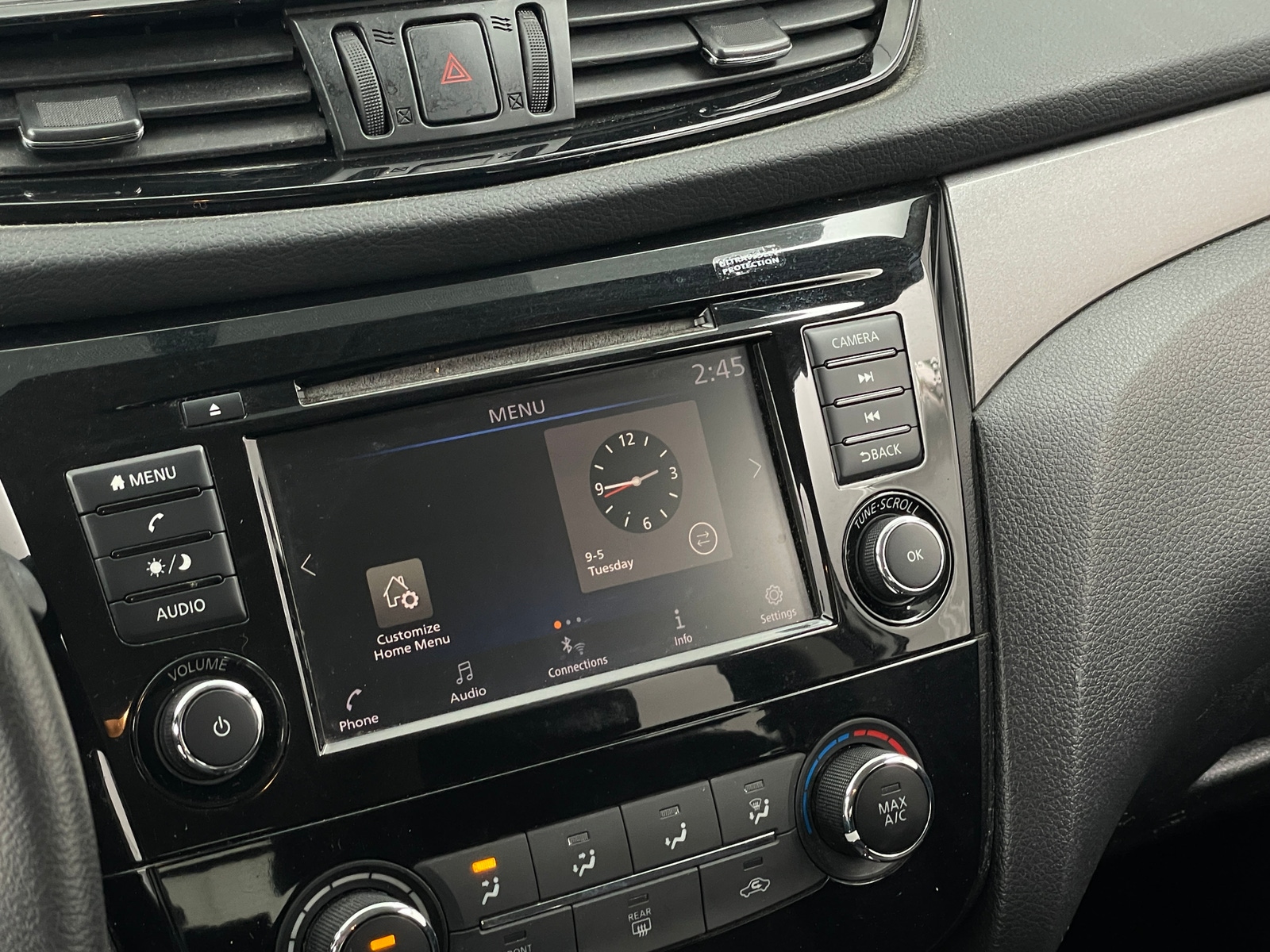 Thumbnail: 2019 Nissan Rogue Sport - 4