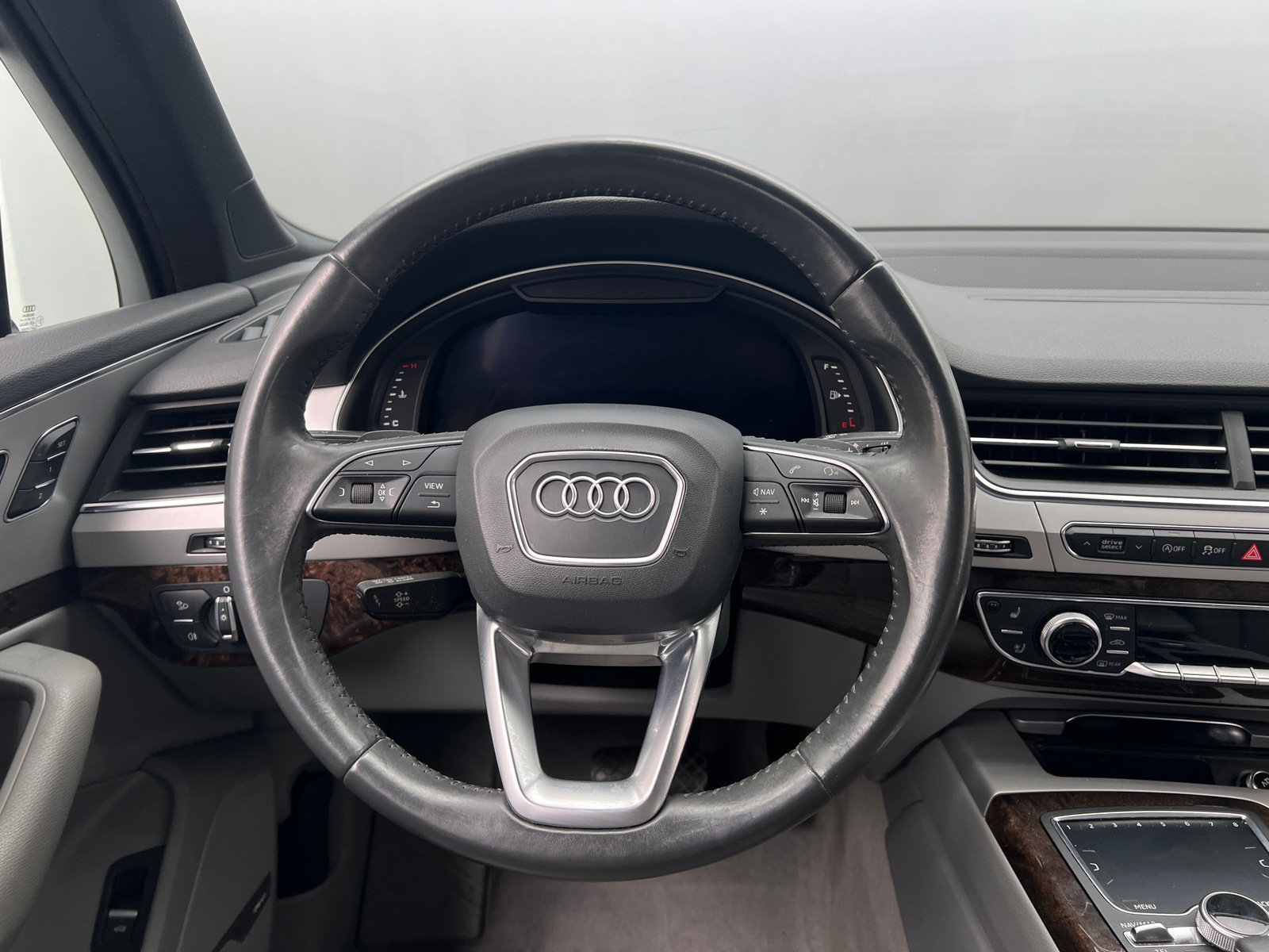 Thumbnail: 2019 Audi Q7 - 4