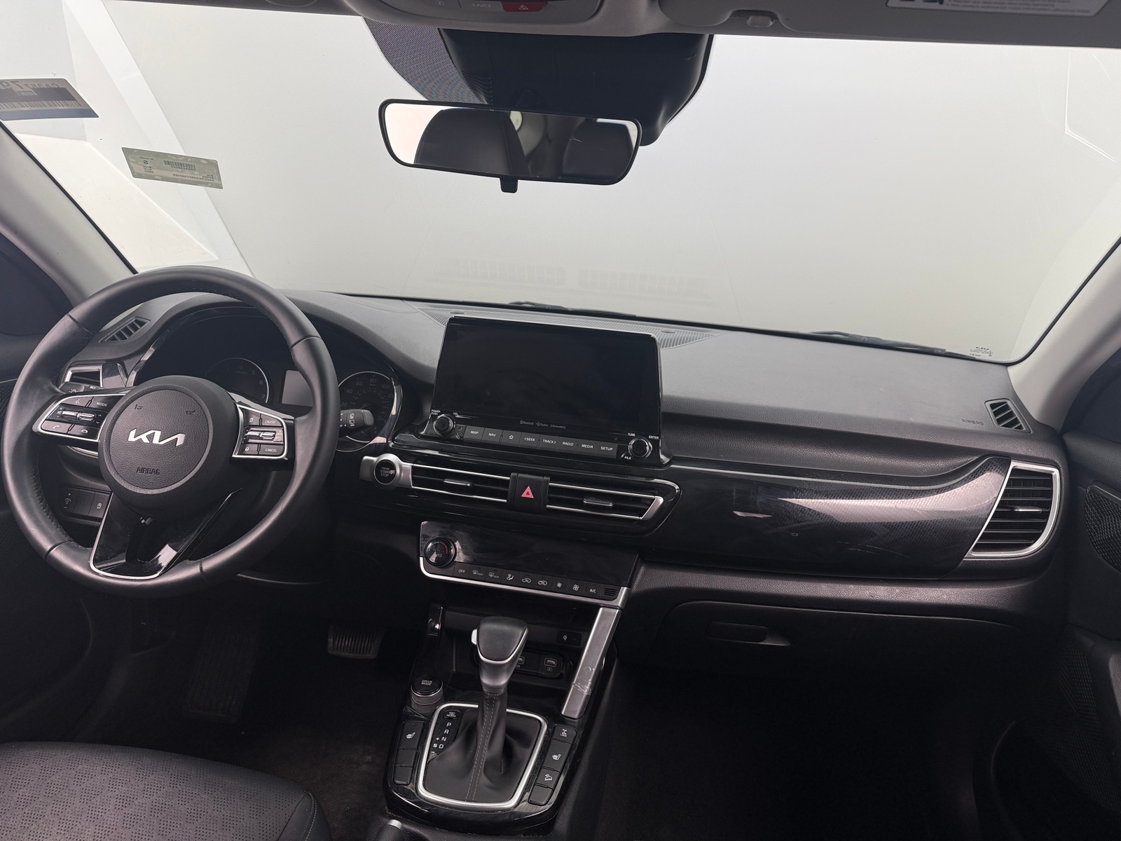 Thumbnail: 2023 Kia Seltos - 2