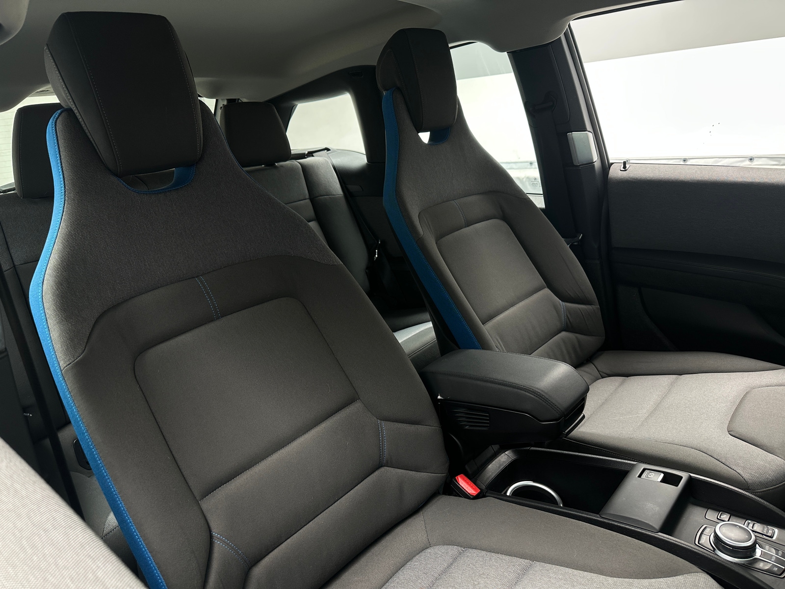 Thumbnail: 2018 BMW i3 - 2