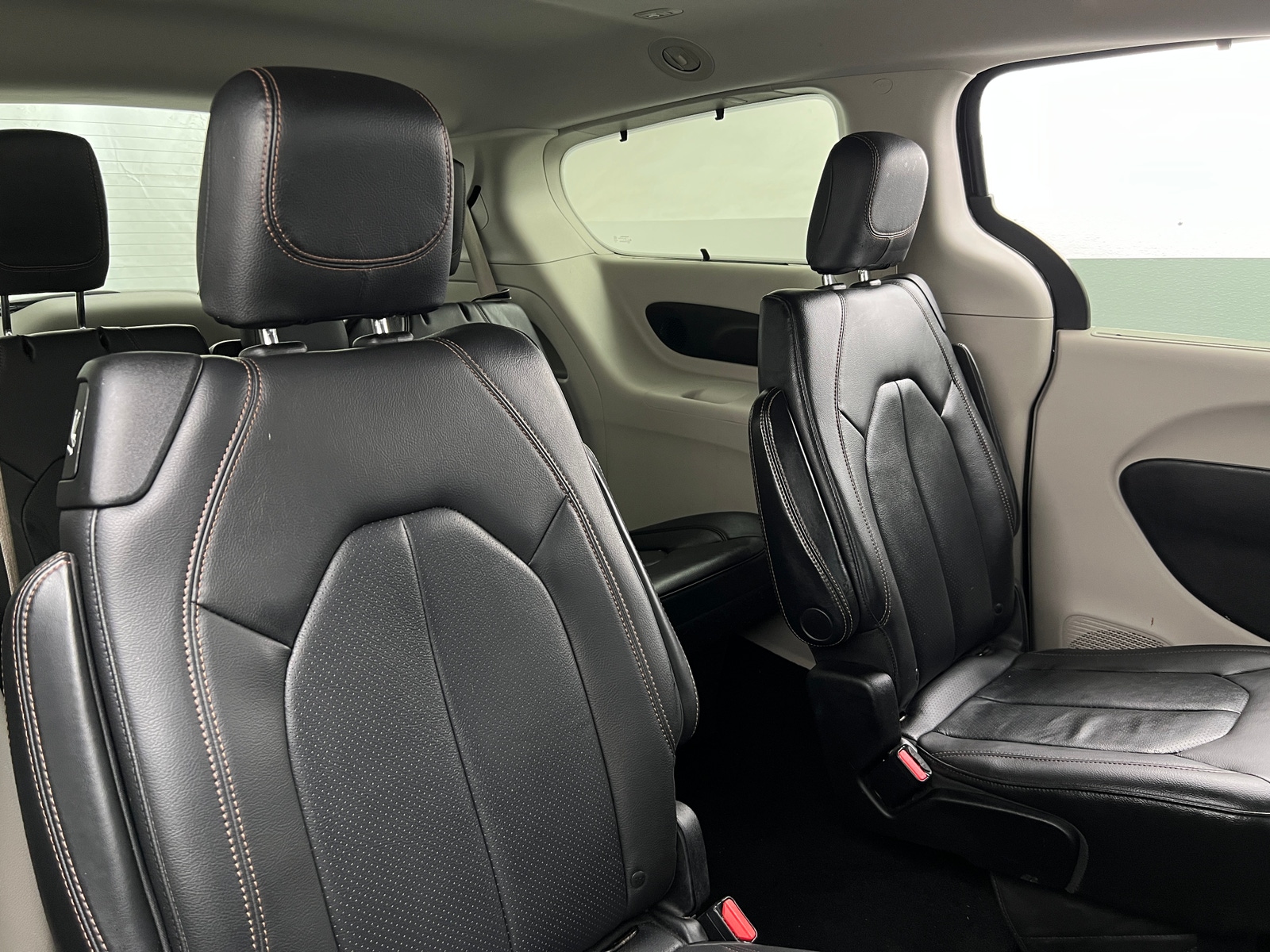 Thumbnail: 2019 Chrysler Pacifica - 5