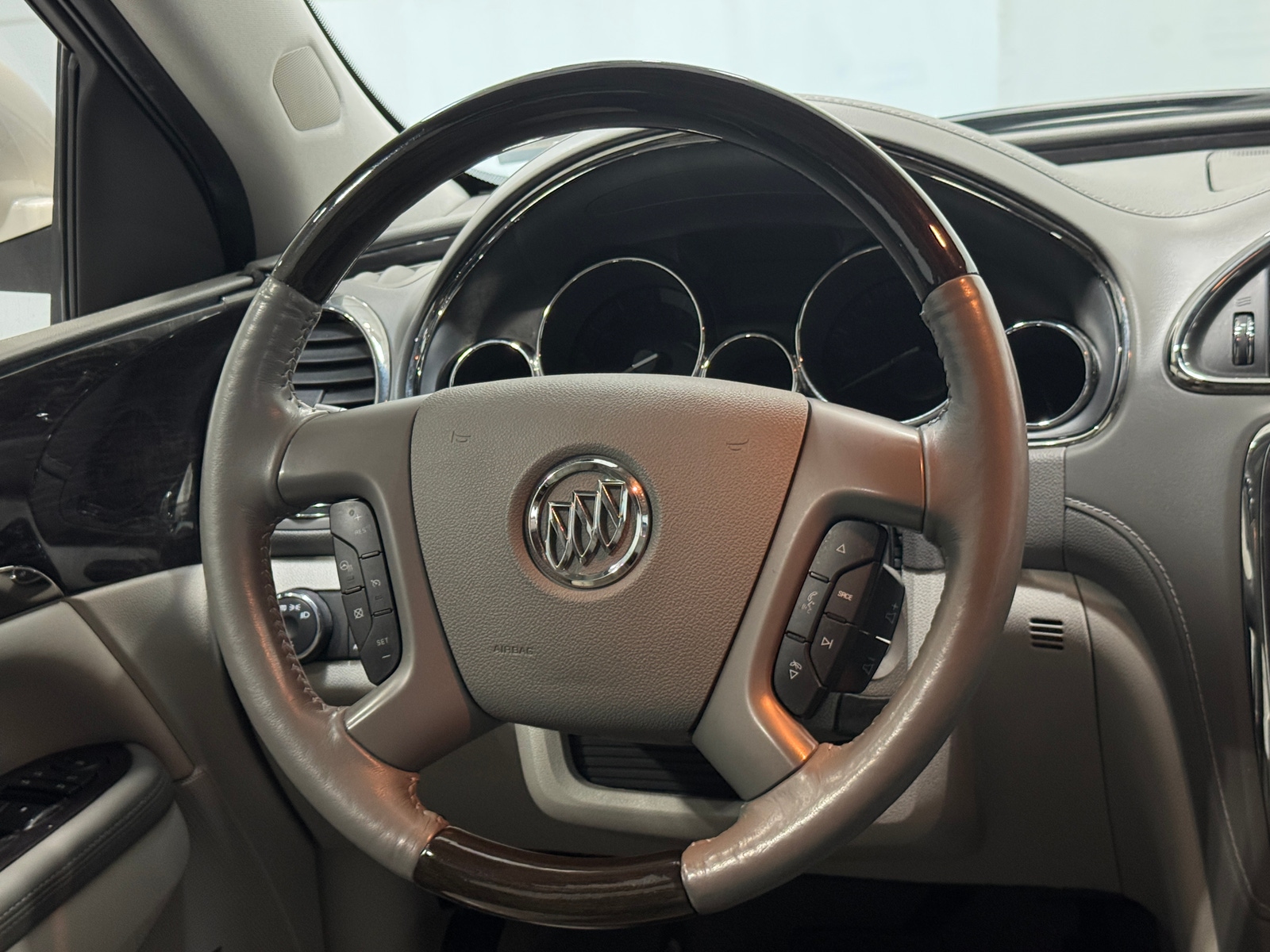Thumbnail: 2015 Buick Enclave - 4