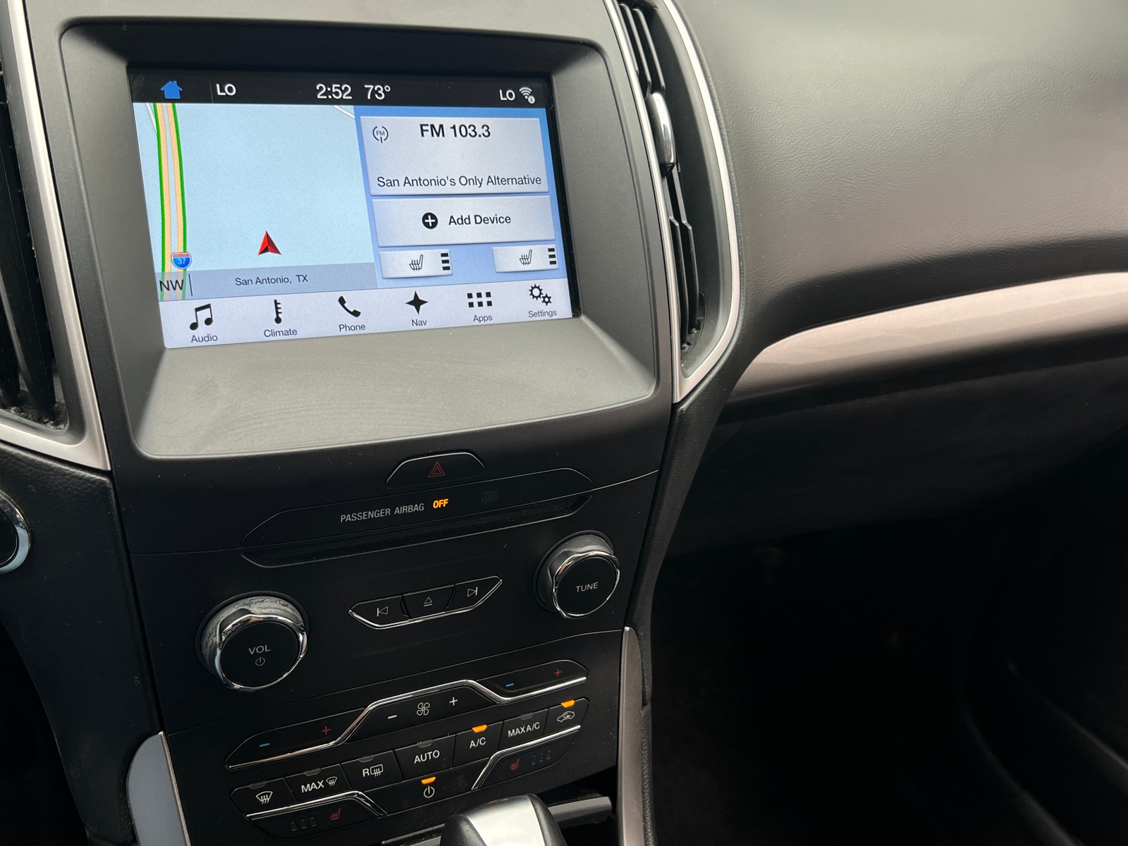 Thumbnail: 2017 Ford Edge - 3