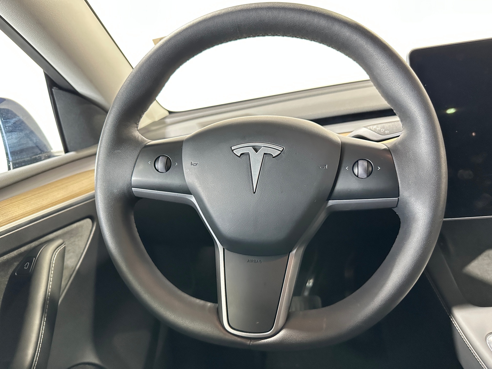 Thumbnail: 2023 Tesla Model Y - 4