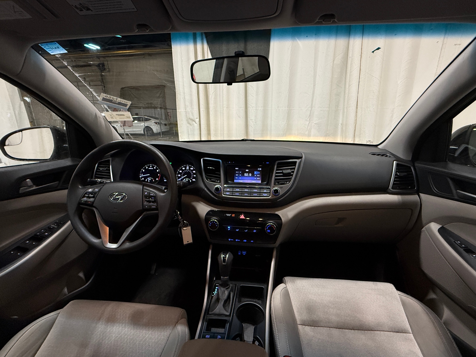 Thumbnail: 2016 Hyundai Tucson - 3