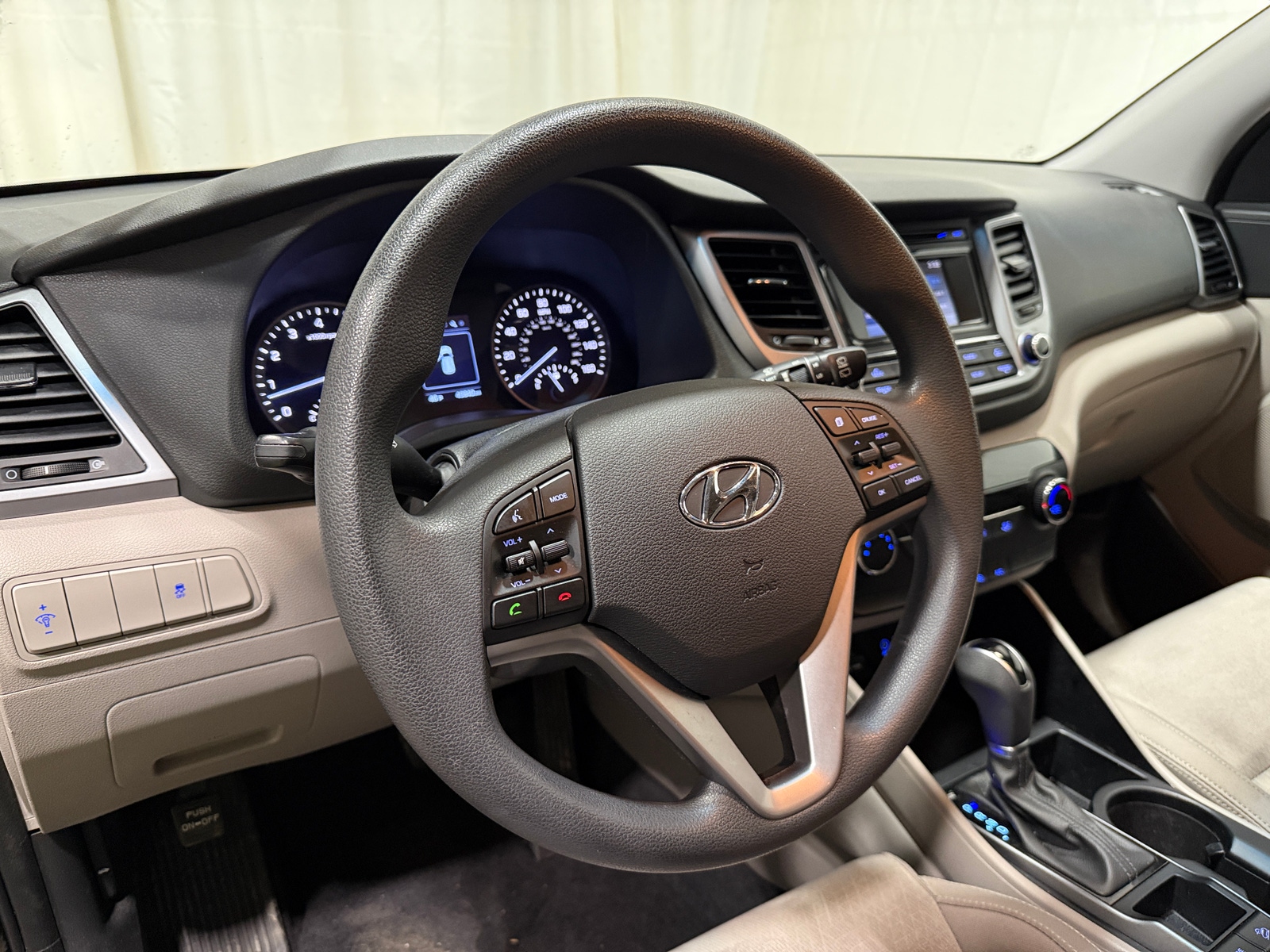 Thumbnail: 2016 Hyundai Tucson - 5