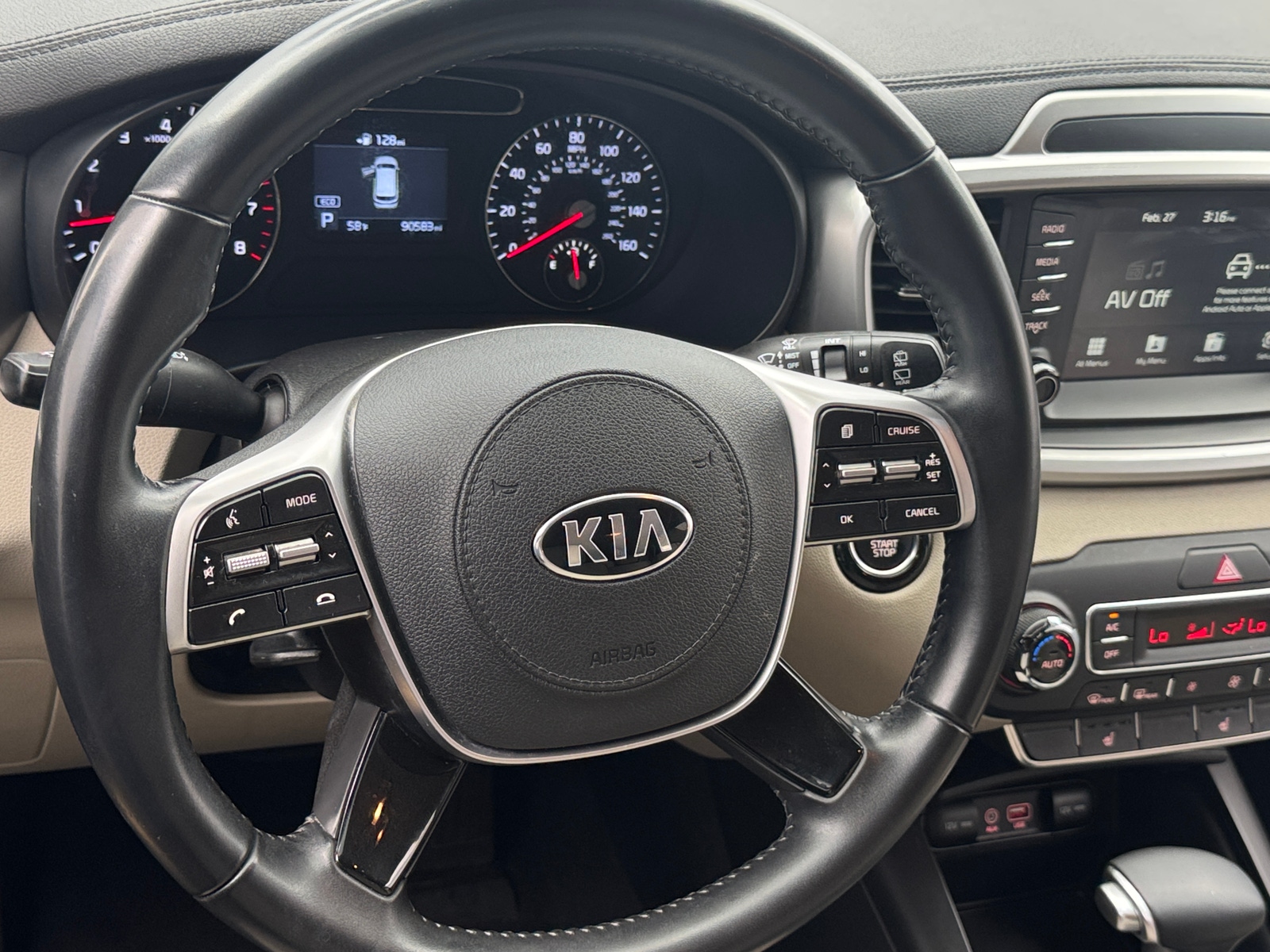 Thumbnail: 2020 Kia Sorento - 5