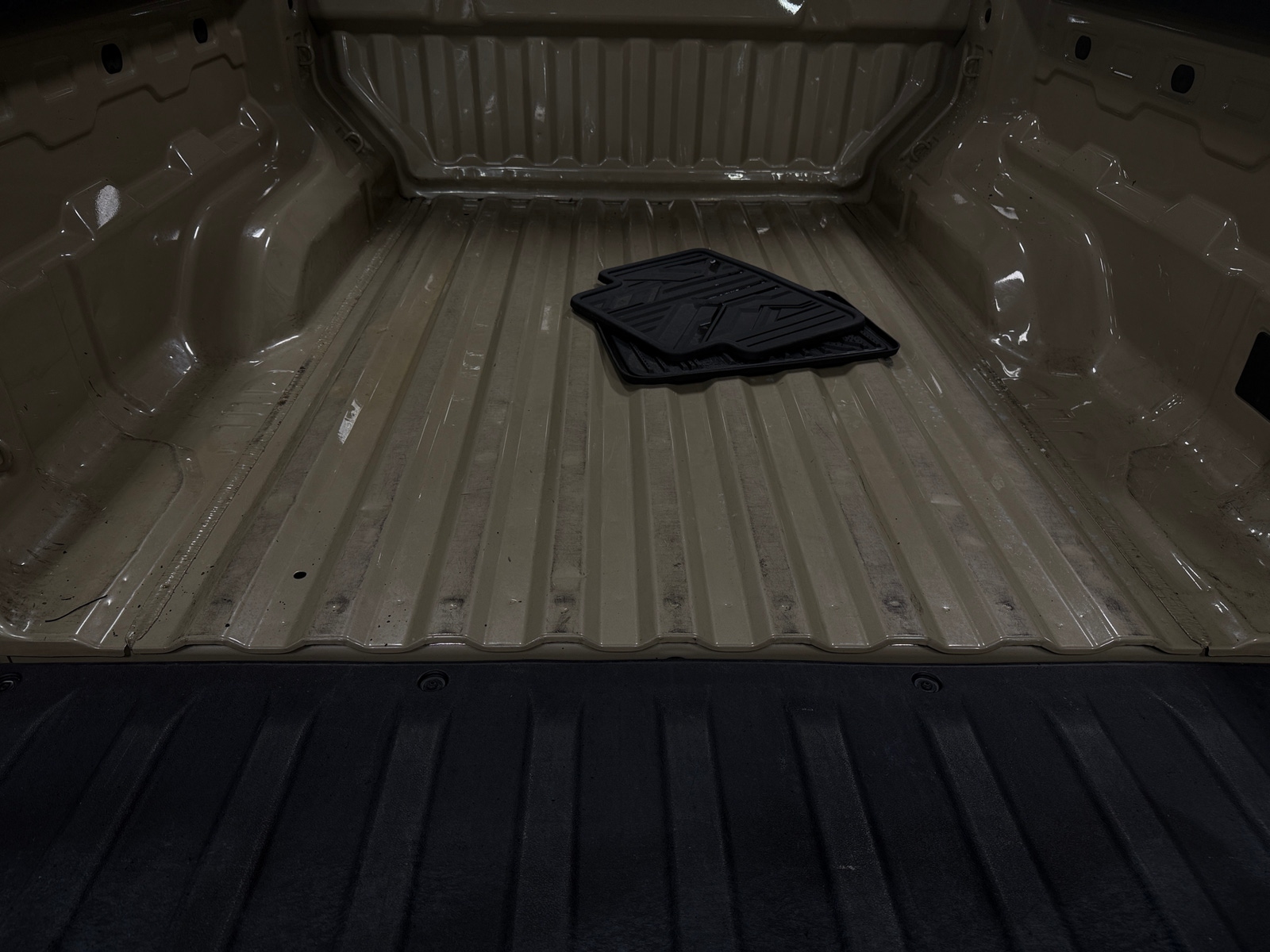 Thumbnail: 2024 Chevrolet Colorado - 7