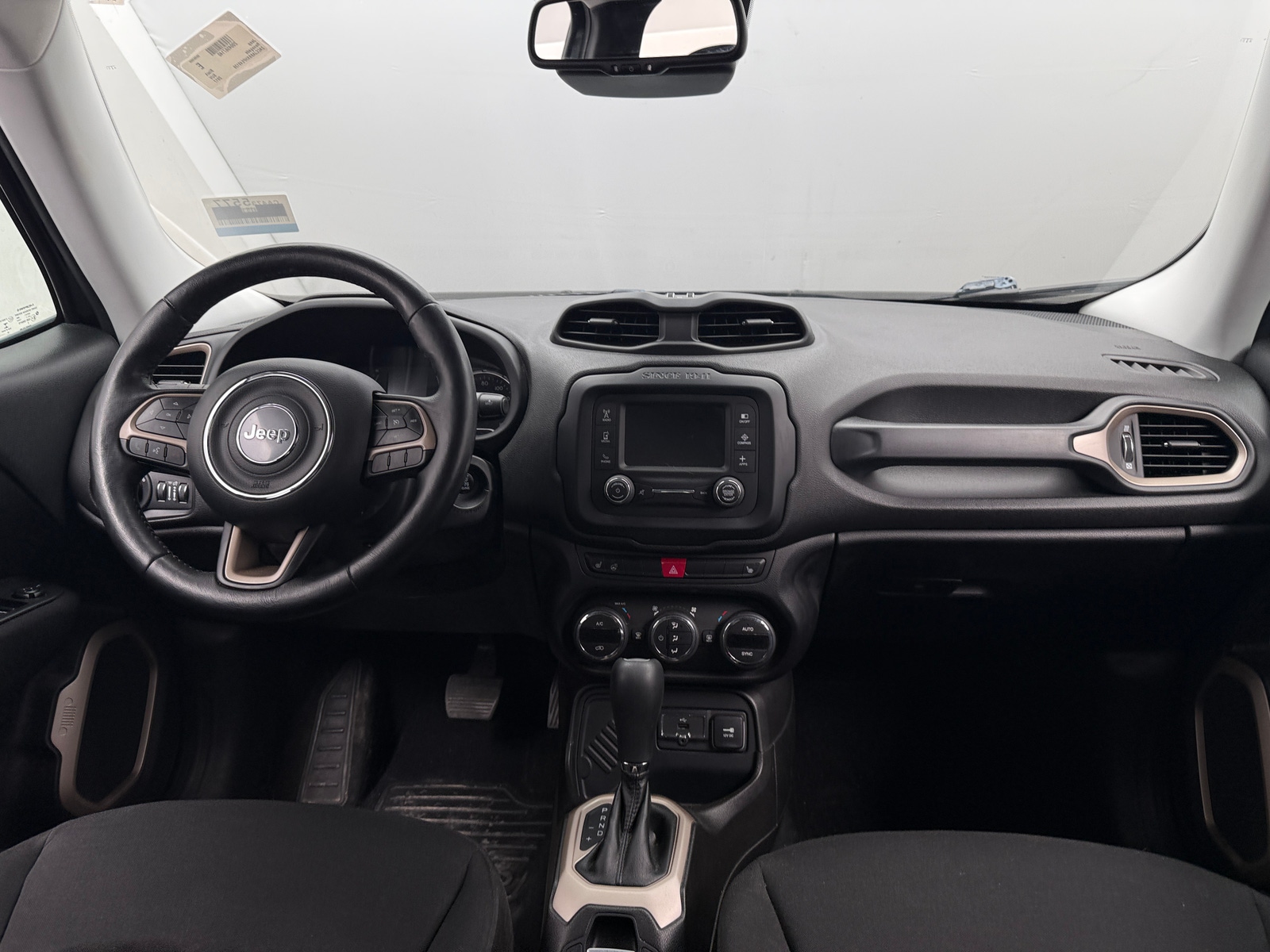 Thumbnail: 2017 Jeep Renegade - 3