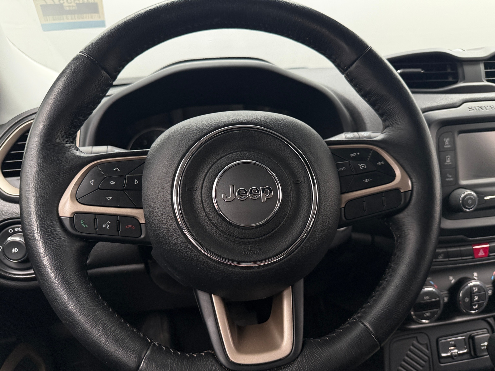 Thumbnail: 2017 Jeep Renegade - 5