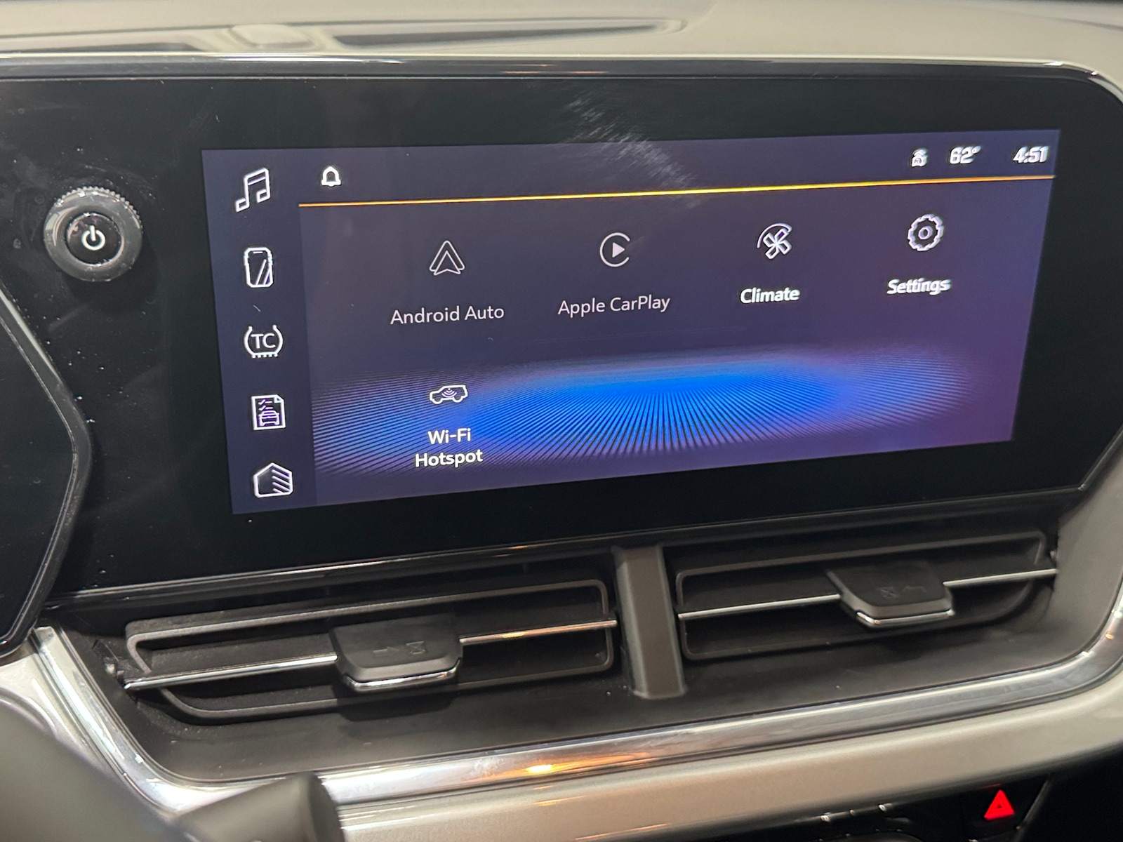 Thumbnail: 2025 Chevrolet Trax - 4