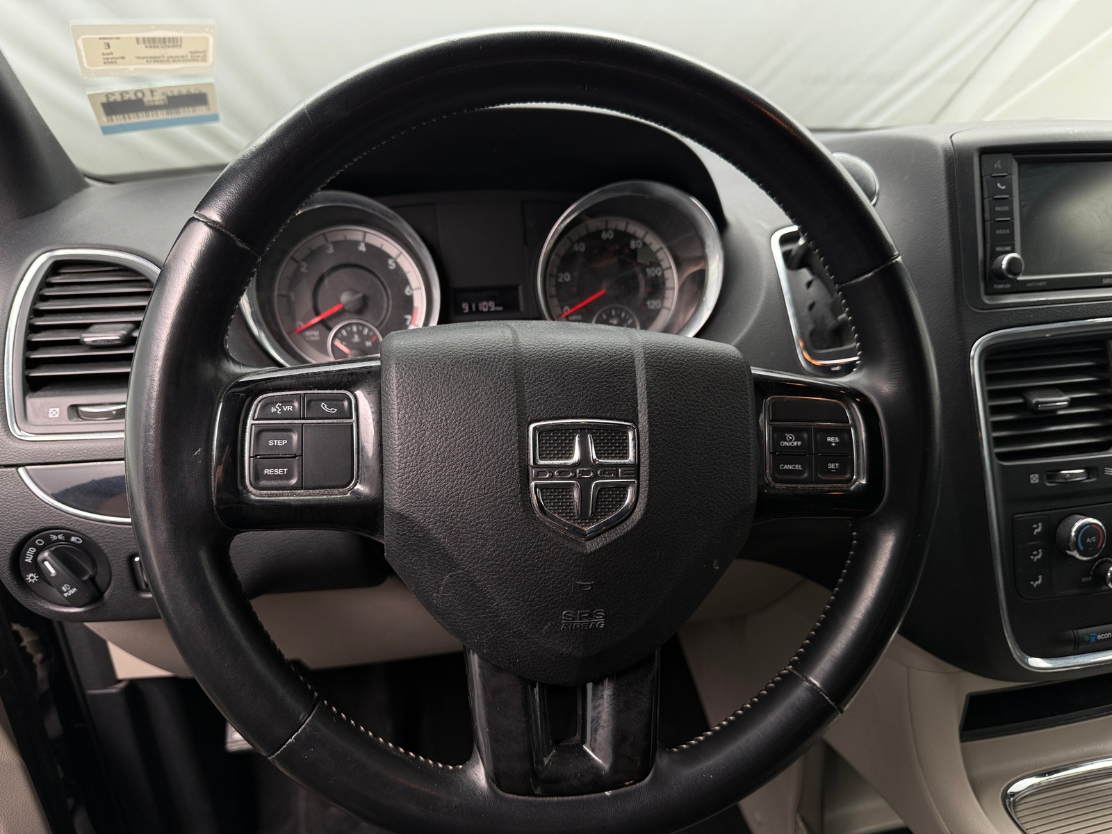 Thumbnail: 2020 Dodge Grand Caravan - 4