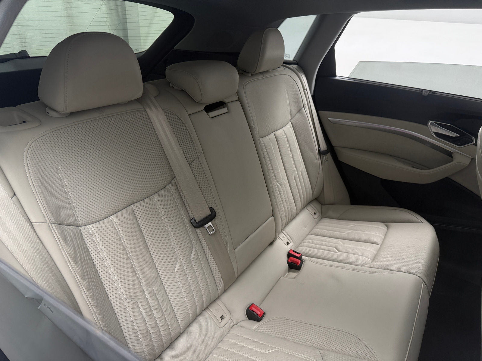 Thumbnail: 2019 Audi e-tron - 5