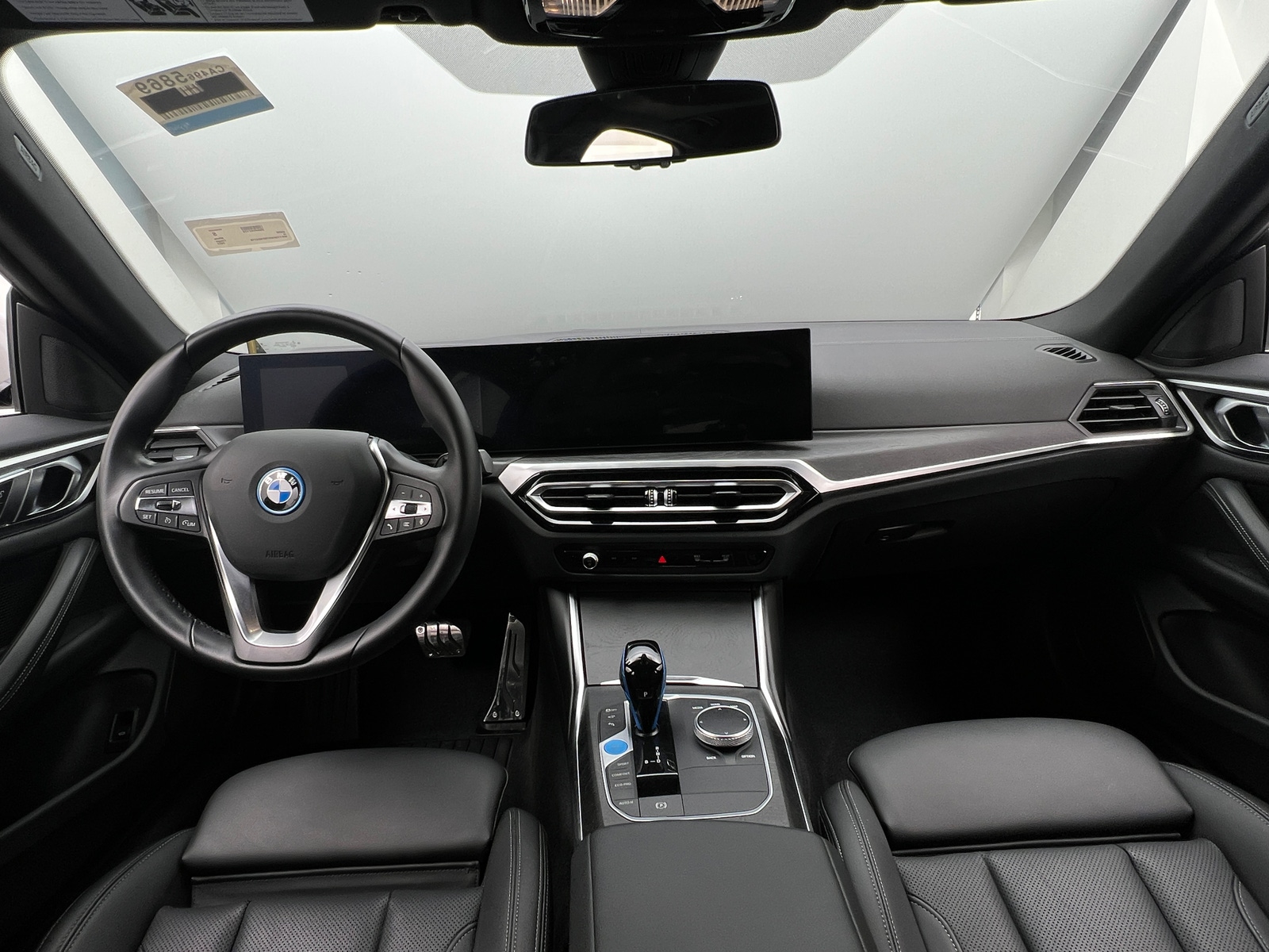 Thumbnail: 2022 BMW i4 - 3