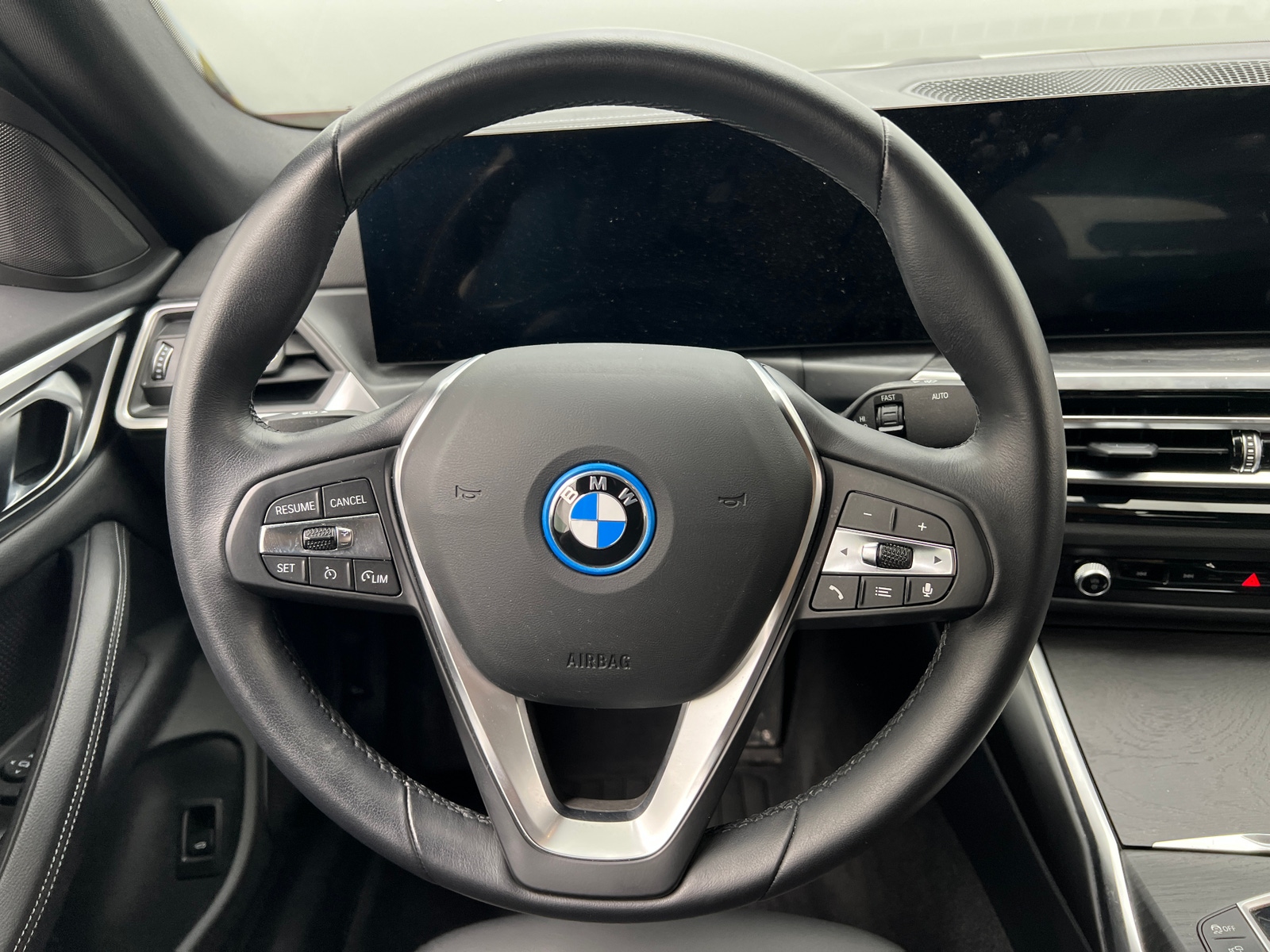 Thumbnail: 2022 BMW i4 - 5
