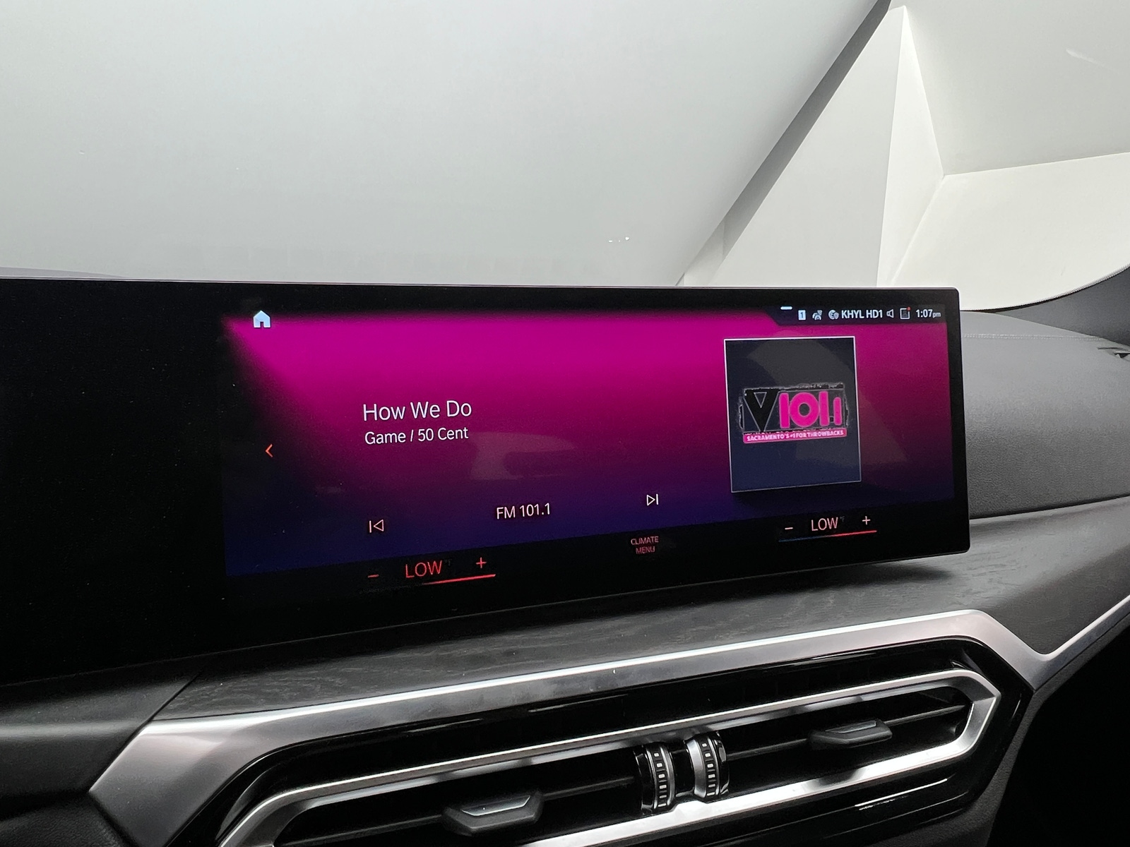 Thumbnail: 2022 BMW i4 - 4