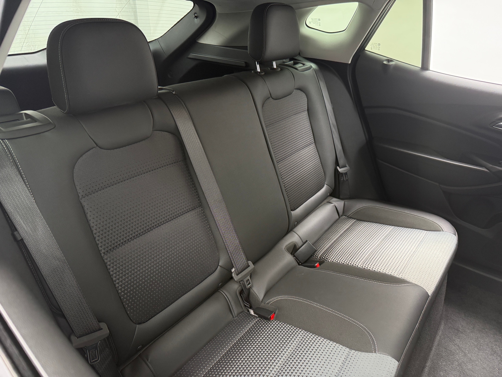 Thumbnail: 2025 Chevrolet Trax - 6