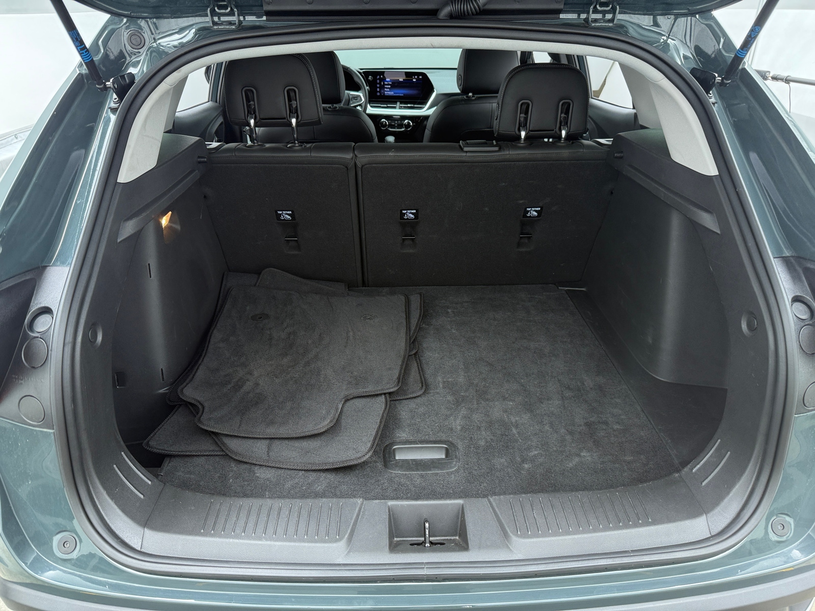 Thumbnail: 2025 Chevrolet Trax - 7