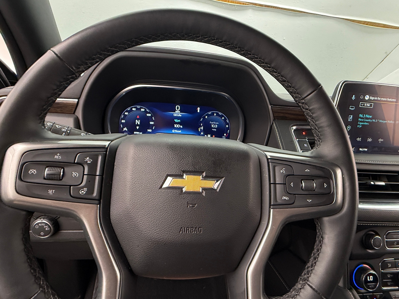 Thumbnail: 2023 Chevrolet Tahoe - 4