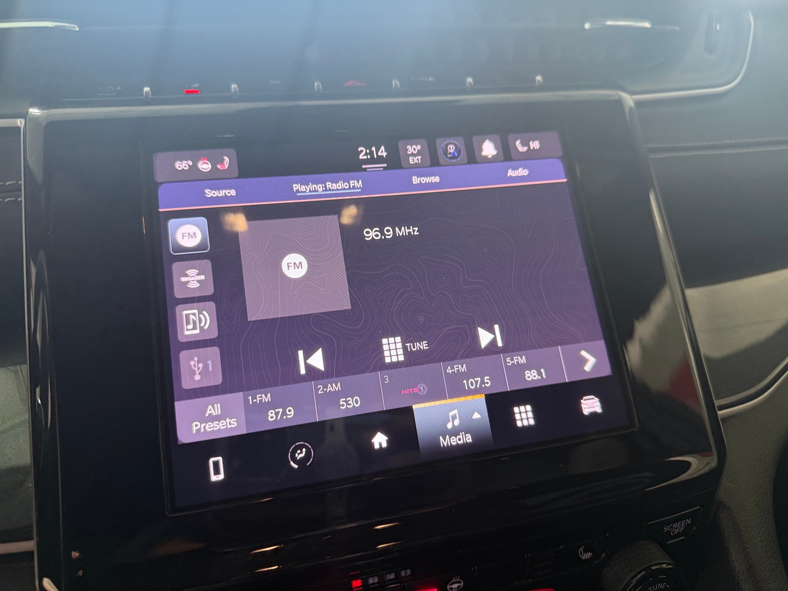 Thumbnail: 2023 Jeep Grand Cherokee - 3