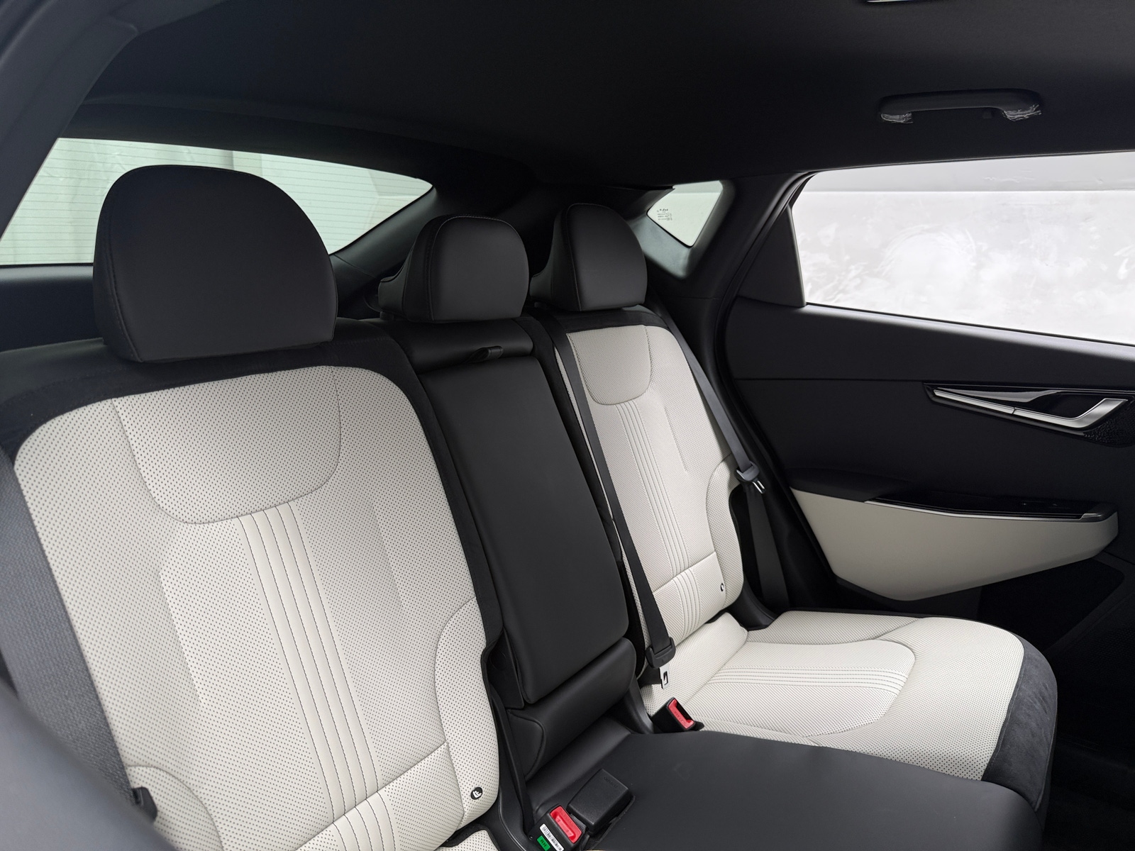 Thumbnail: 2023 Kia EV6 - 5