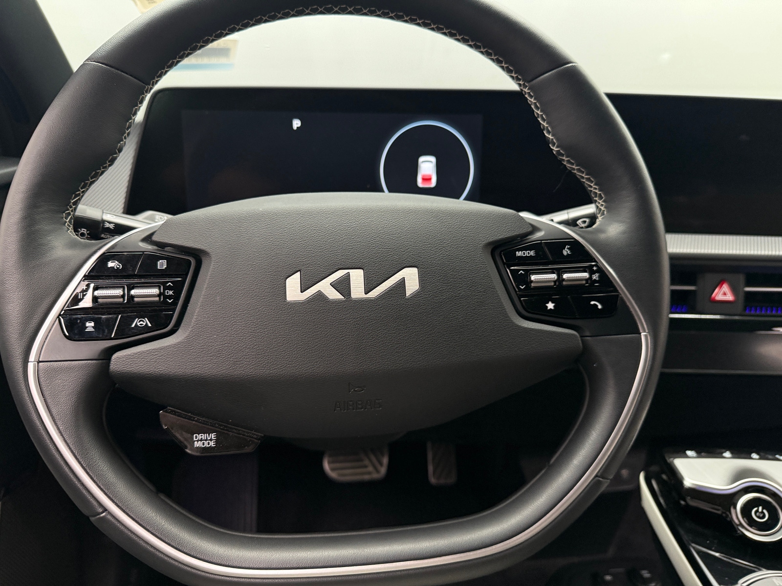 Thumbnail: 2023 Kia EV6 - 4