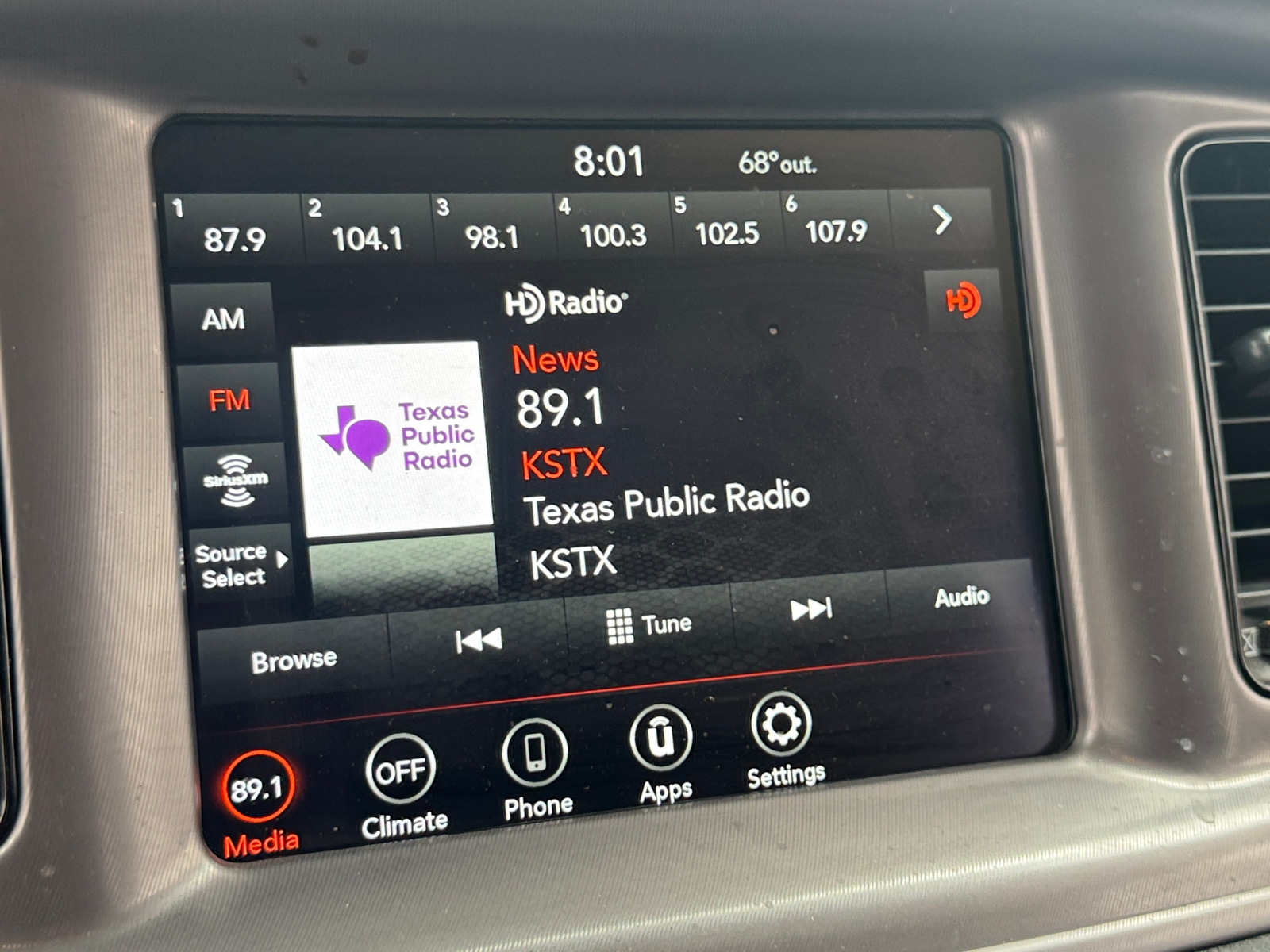 Thumbnail: 2023 Dodge Charger - 4