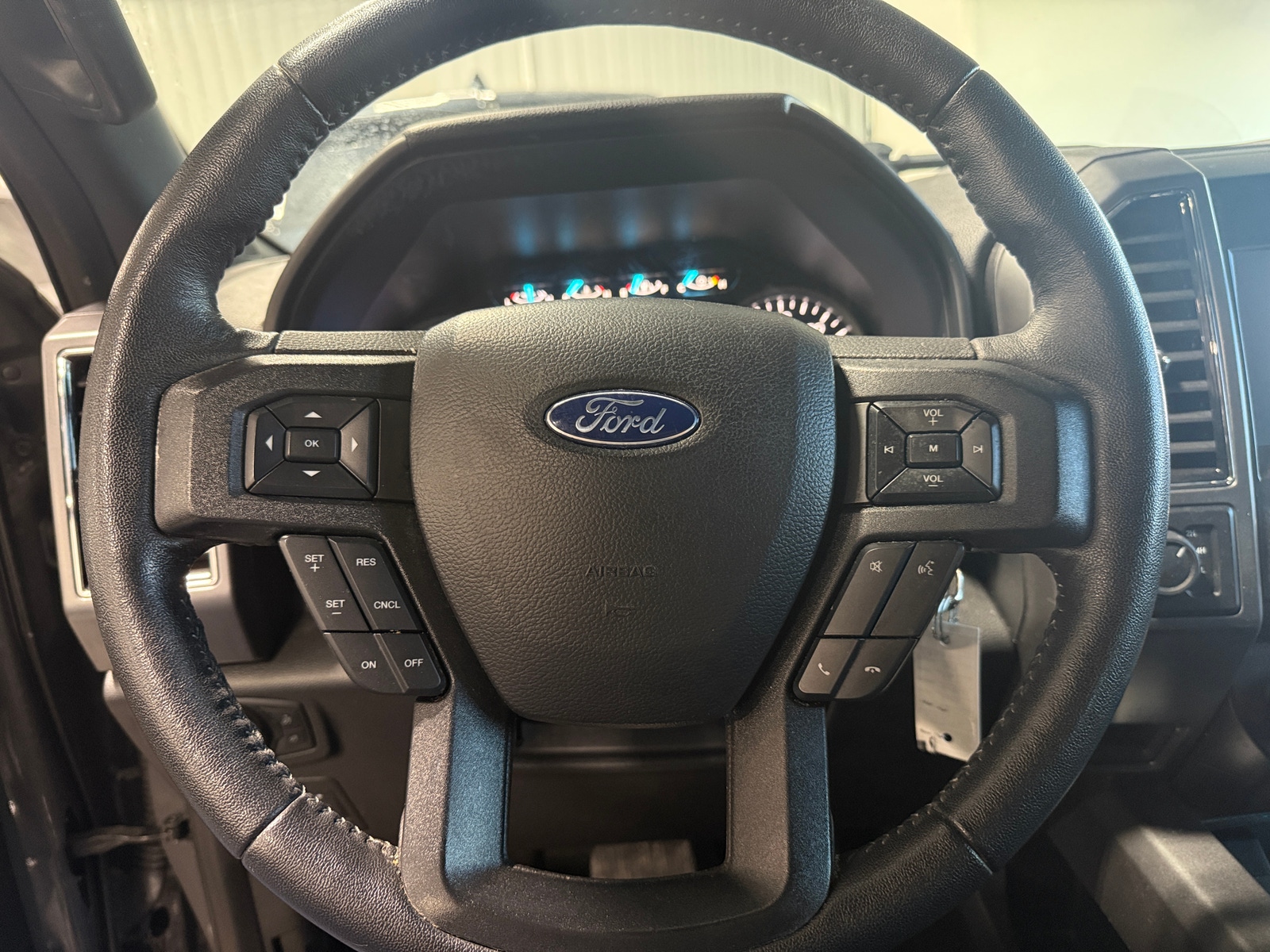 Thumbnail: 2020 Ford Econoline - 5