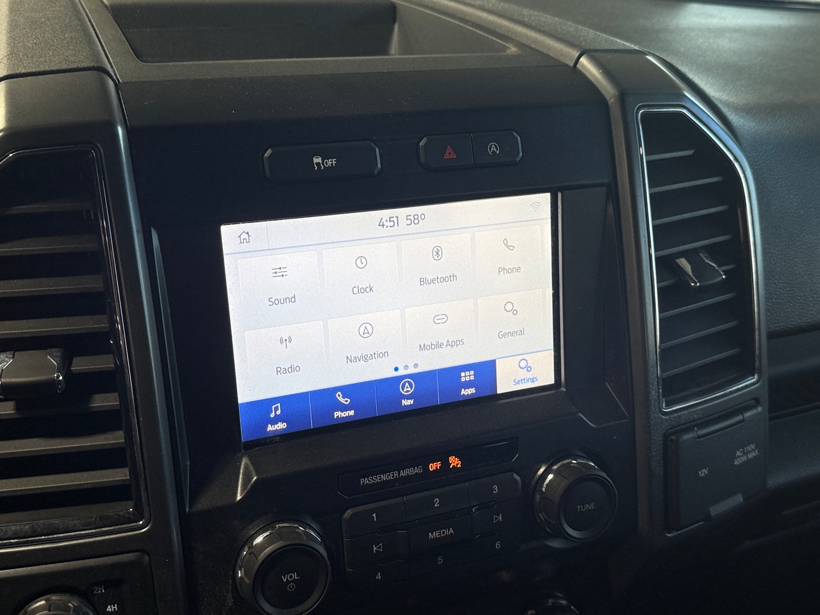 Thumbnail: 2020 Ford Econoline - 4