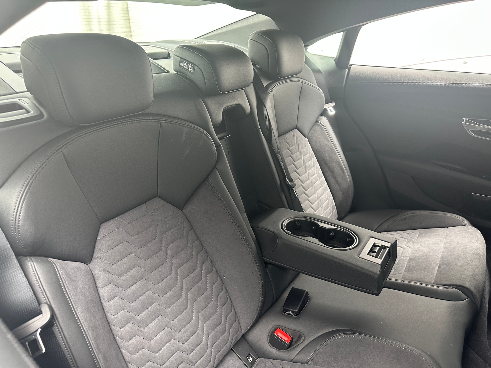 Thumbnail: 2023 Audi RS e-tron GT - 5