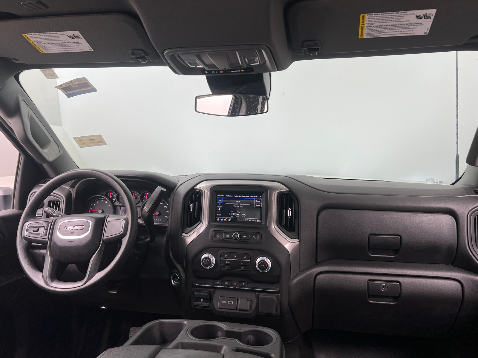 Thumbnail: 2025 GMC Sierra 2500 - 2