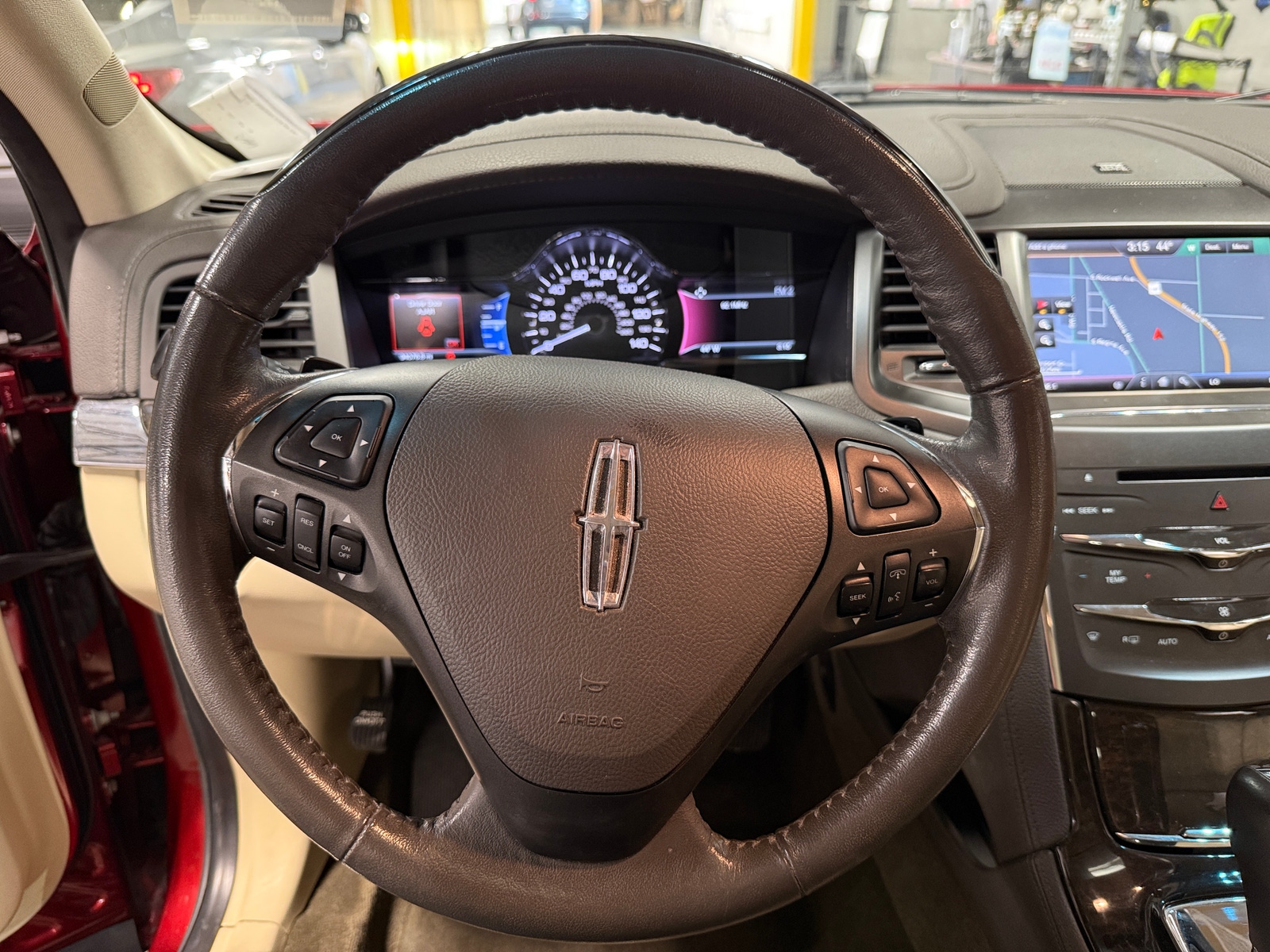 Thumbnail: 2015 Lincoln MKS - 4