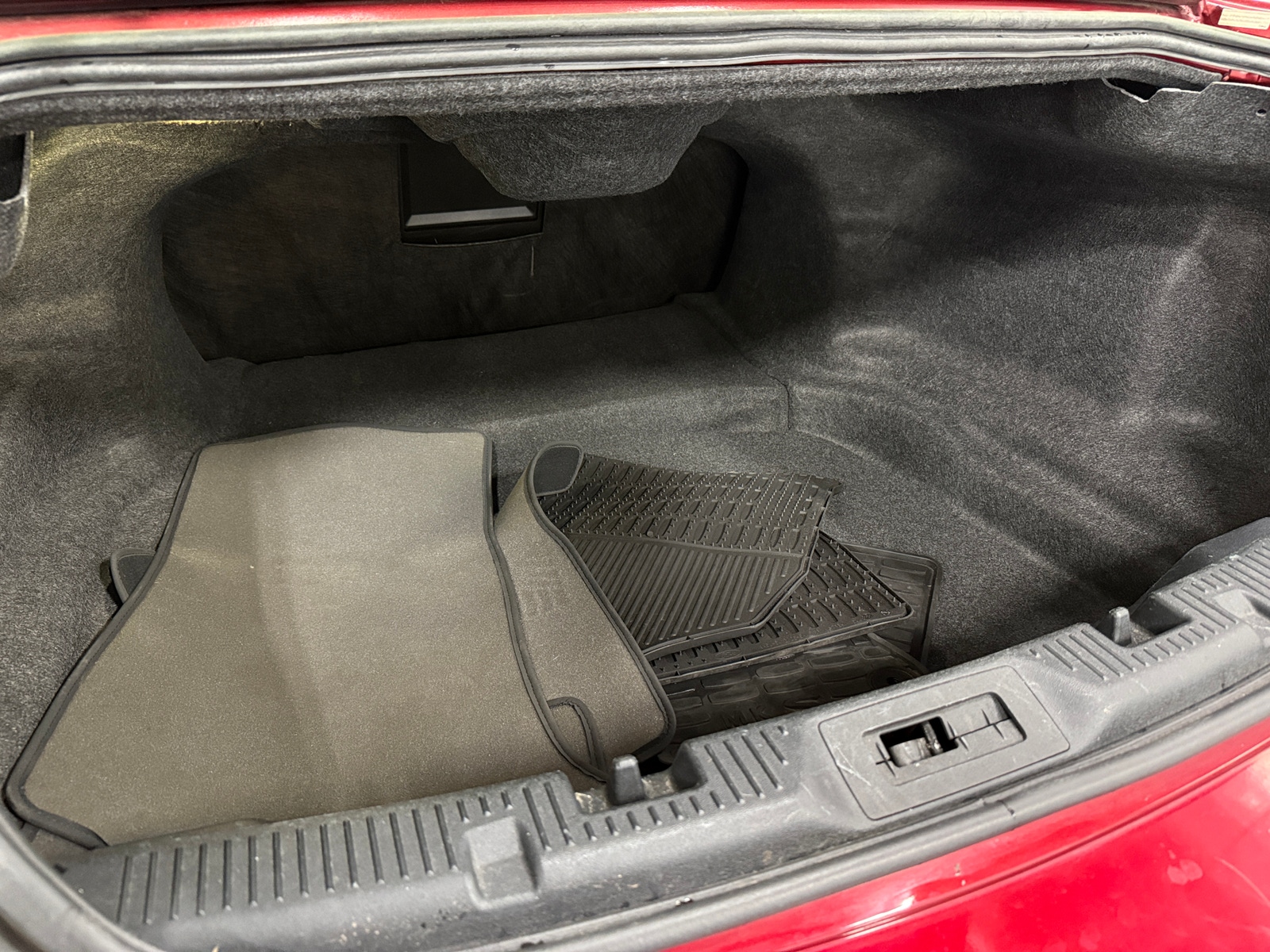 Thumbnail: 2015 Lincoln MKS - 6