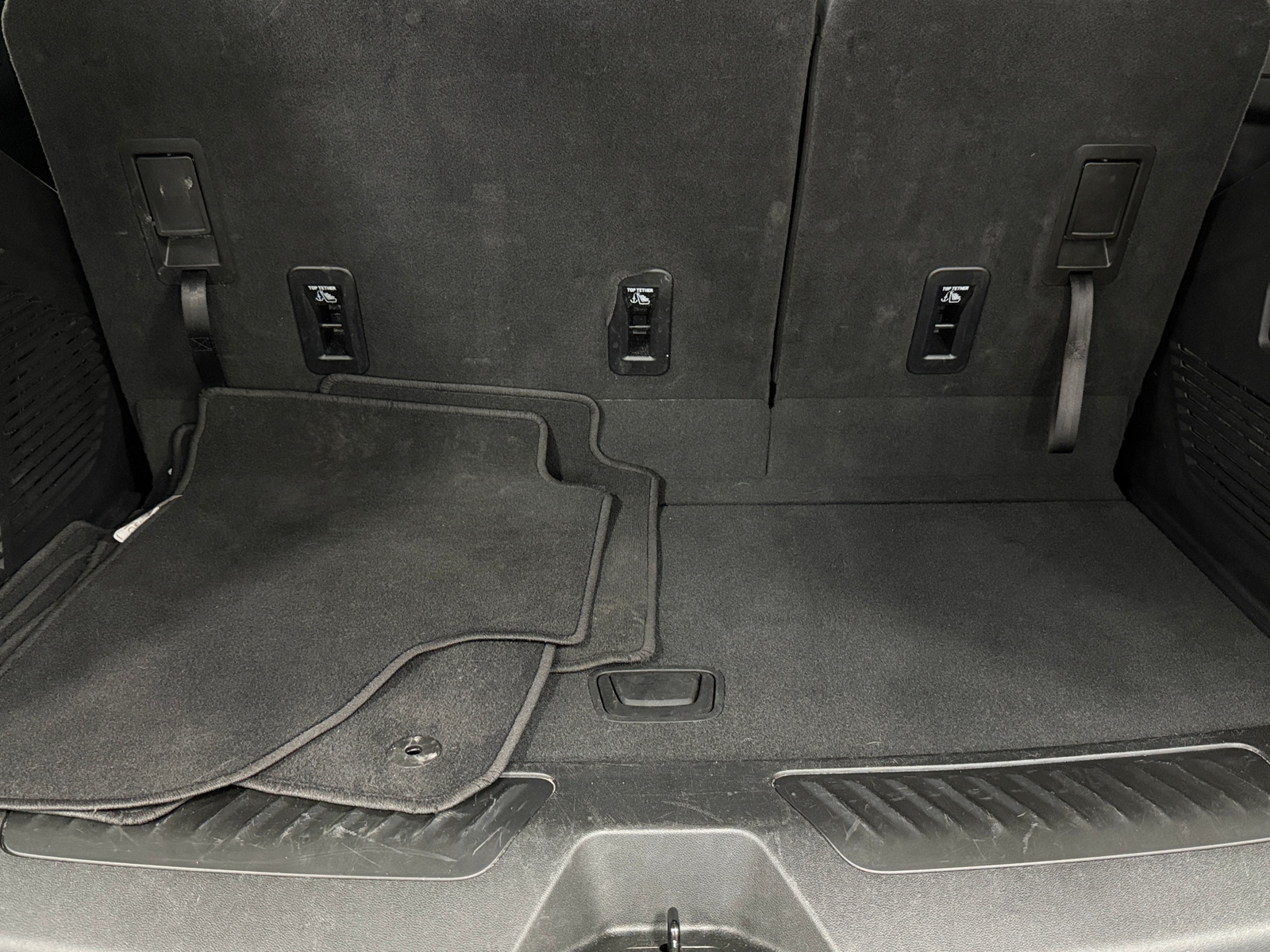 Thumbnail: 2025 Chevrolet Tahoe - 6