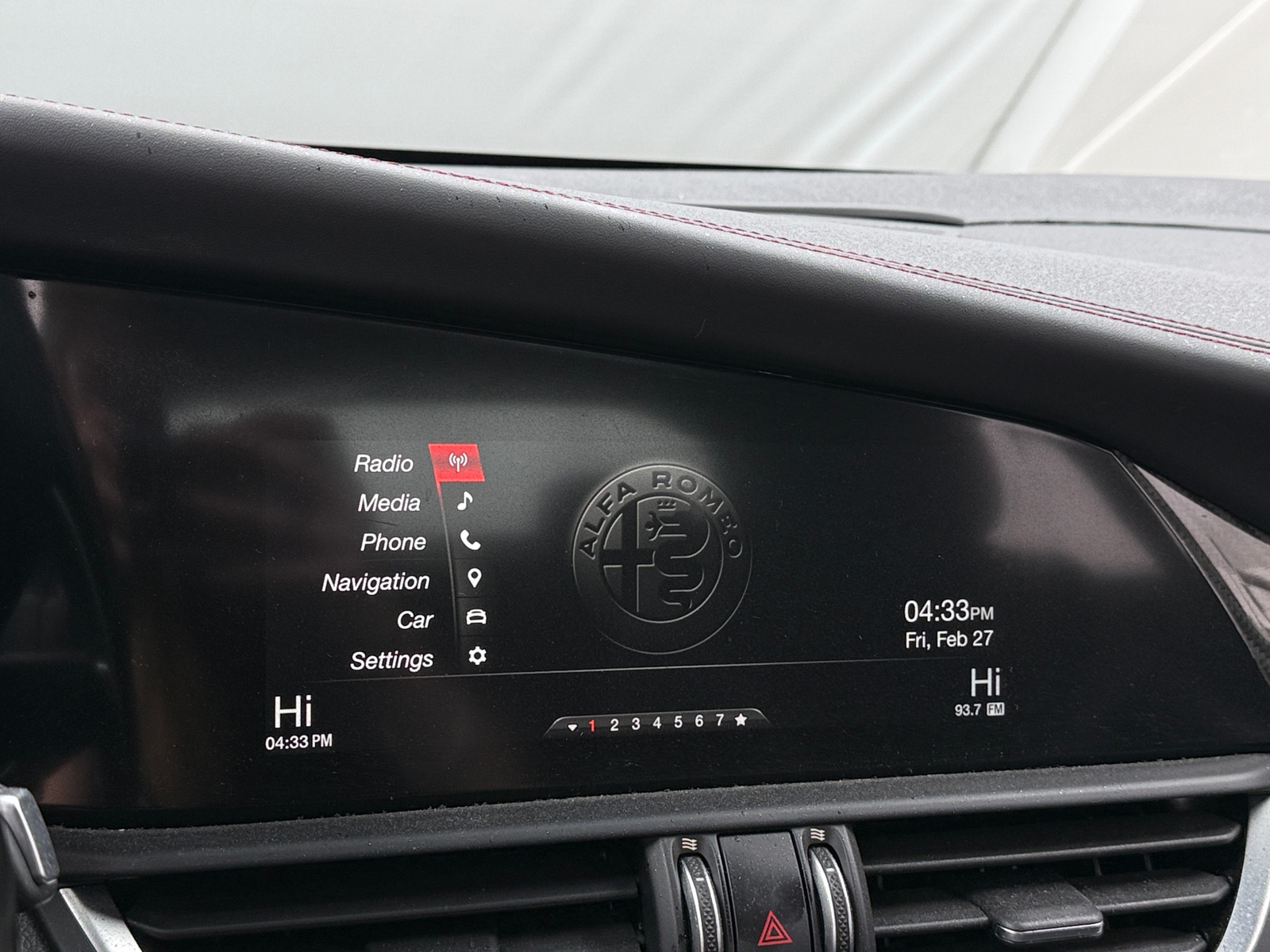 Thumbnail: 2018 Alfa Romeo Giulia - 4