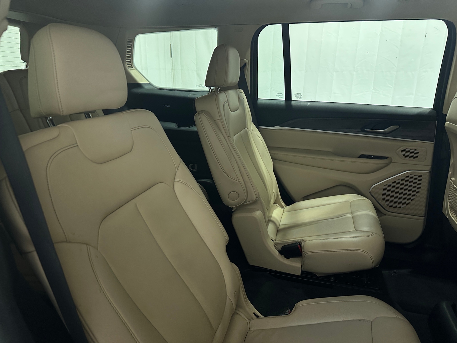 Thumbnail: 2021 Jeep Grand Cherokee L - 5