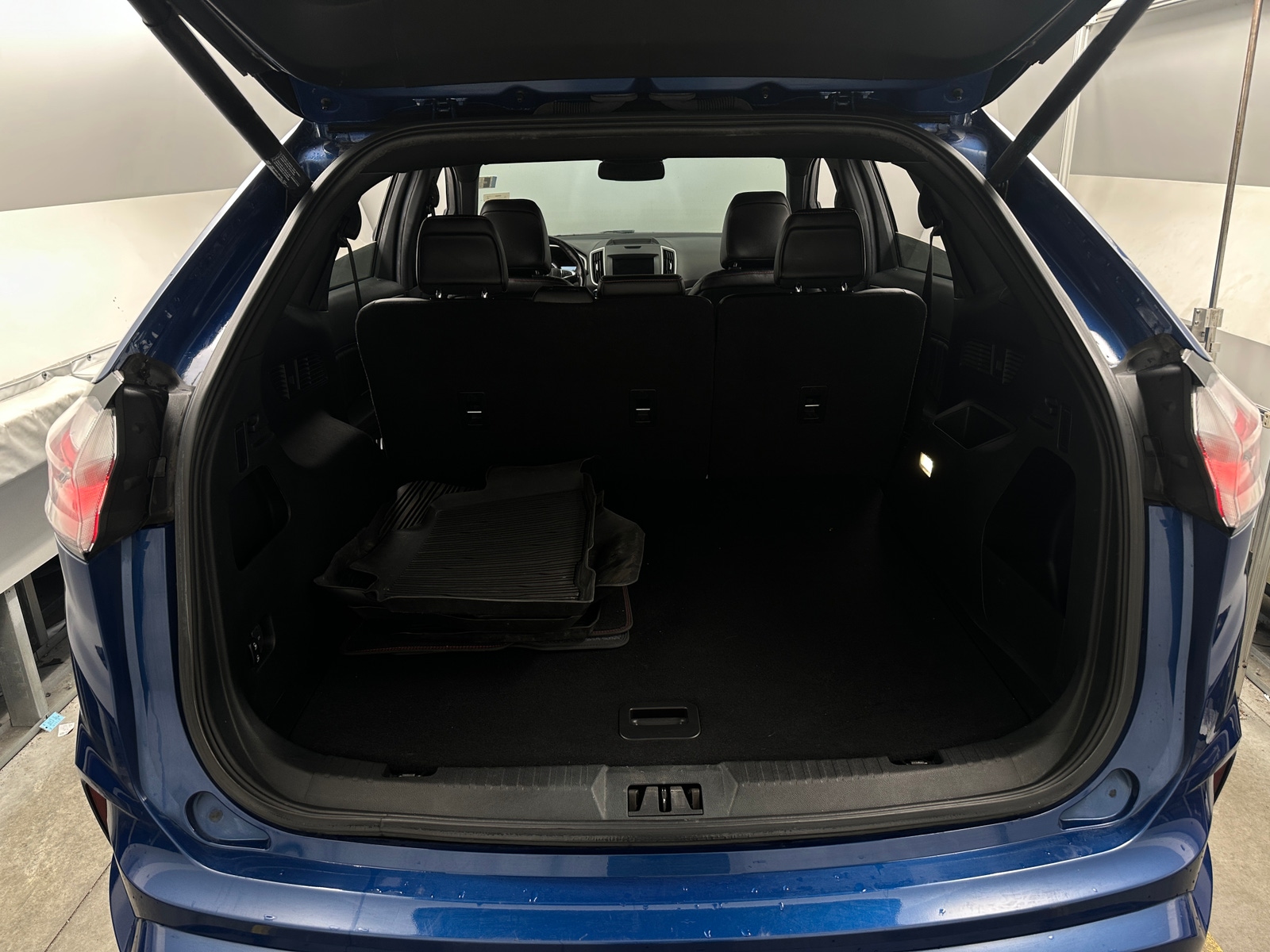 Thumbnail: 2020 Ford Edge - 6