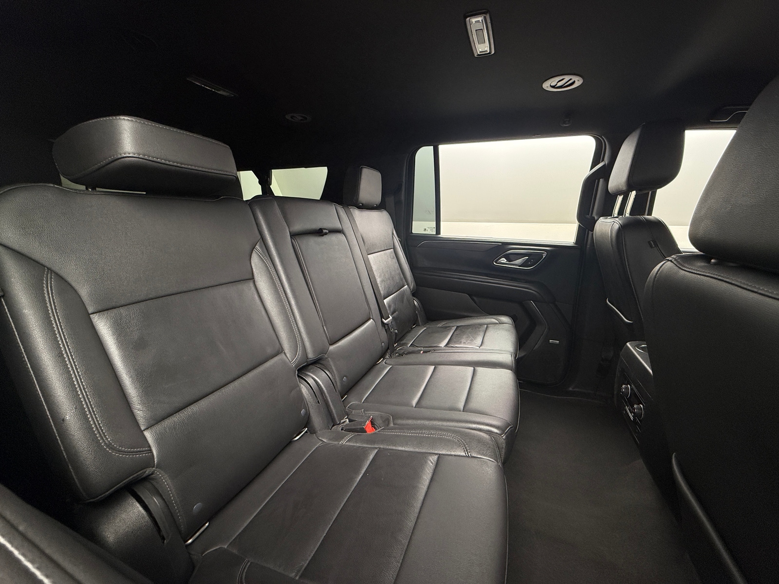 Thumbnail: 2022 Chevrolet Suburban - 5