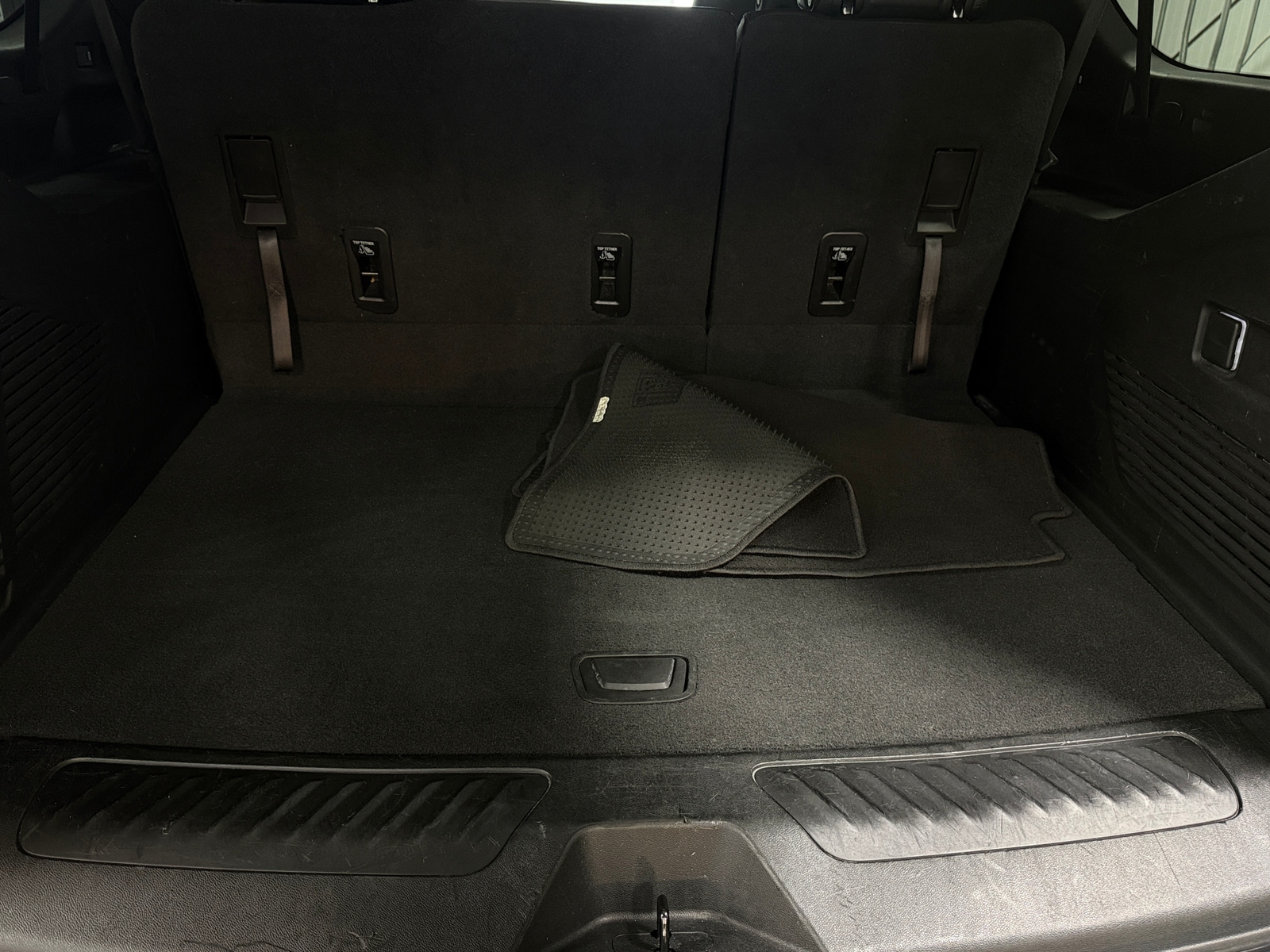 Thumbnail: 2022 Chevrolet Suburban - 6