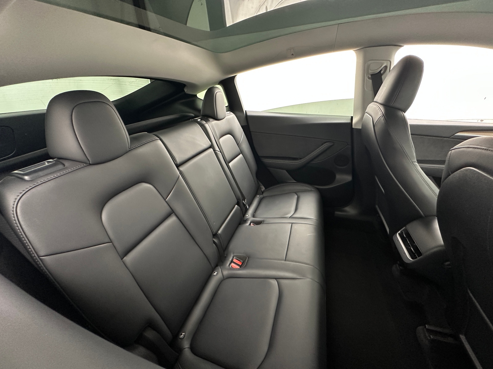 Thumbnail: 2023 Tesla Model Y - 5