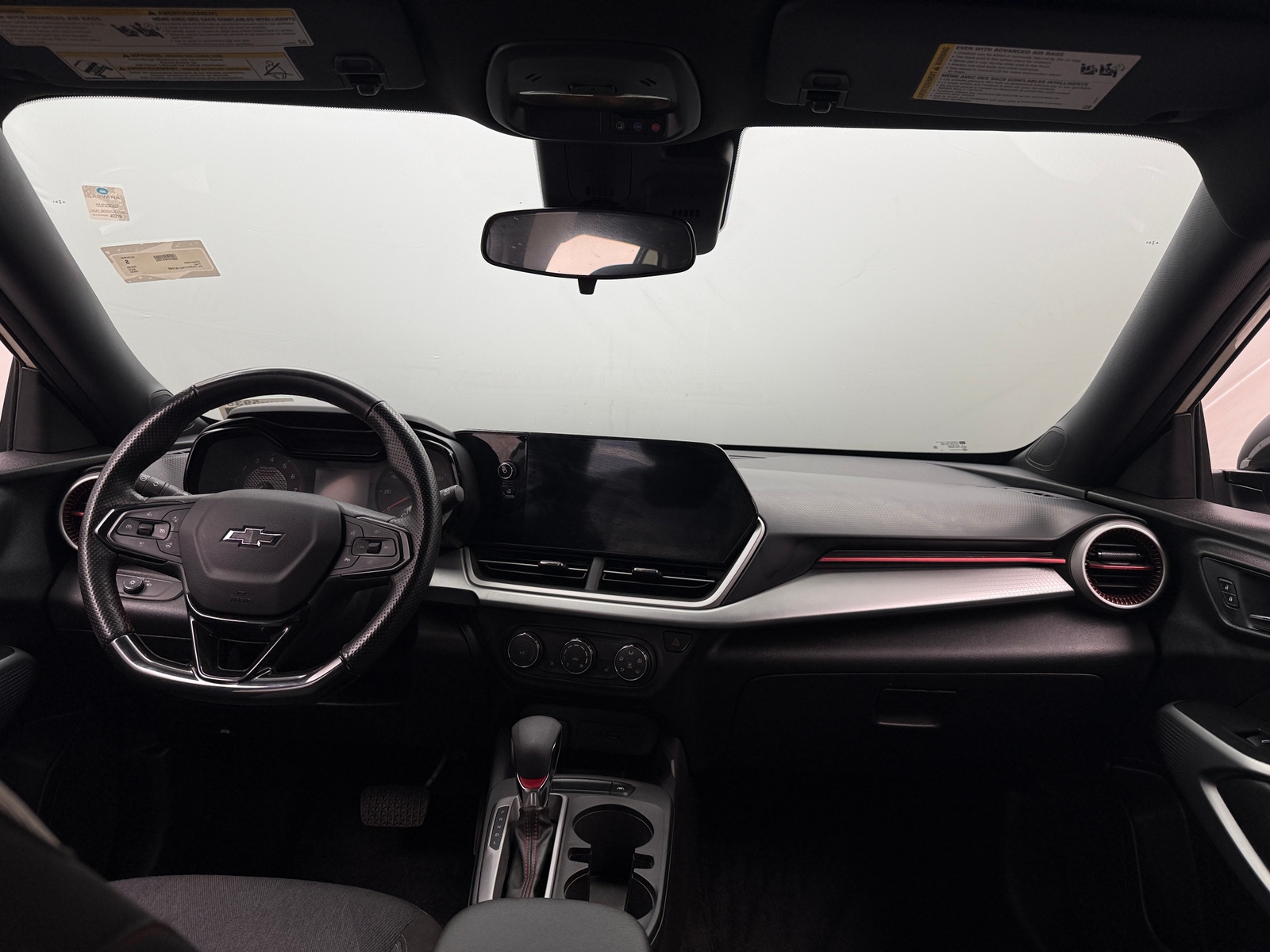 Thumbnail: 2024 Chevrolet Trax - 3